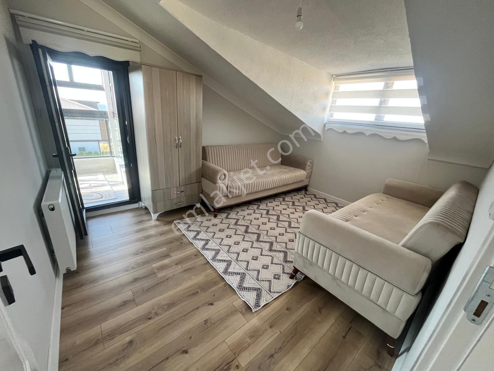 Çeşmeli Sahil'de Özel Havuzlu, Saunalı, Şömineli 5+1 Lüks Villa - Görsel 22