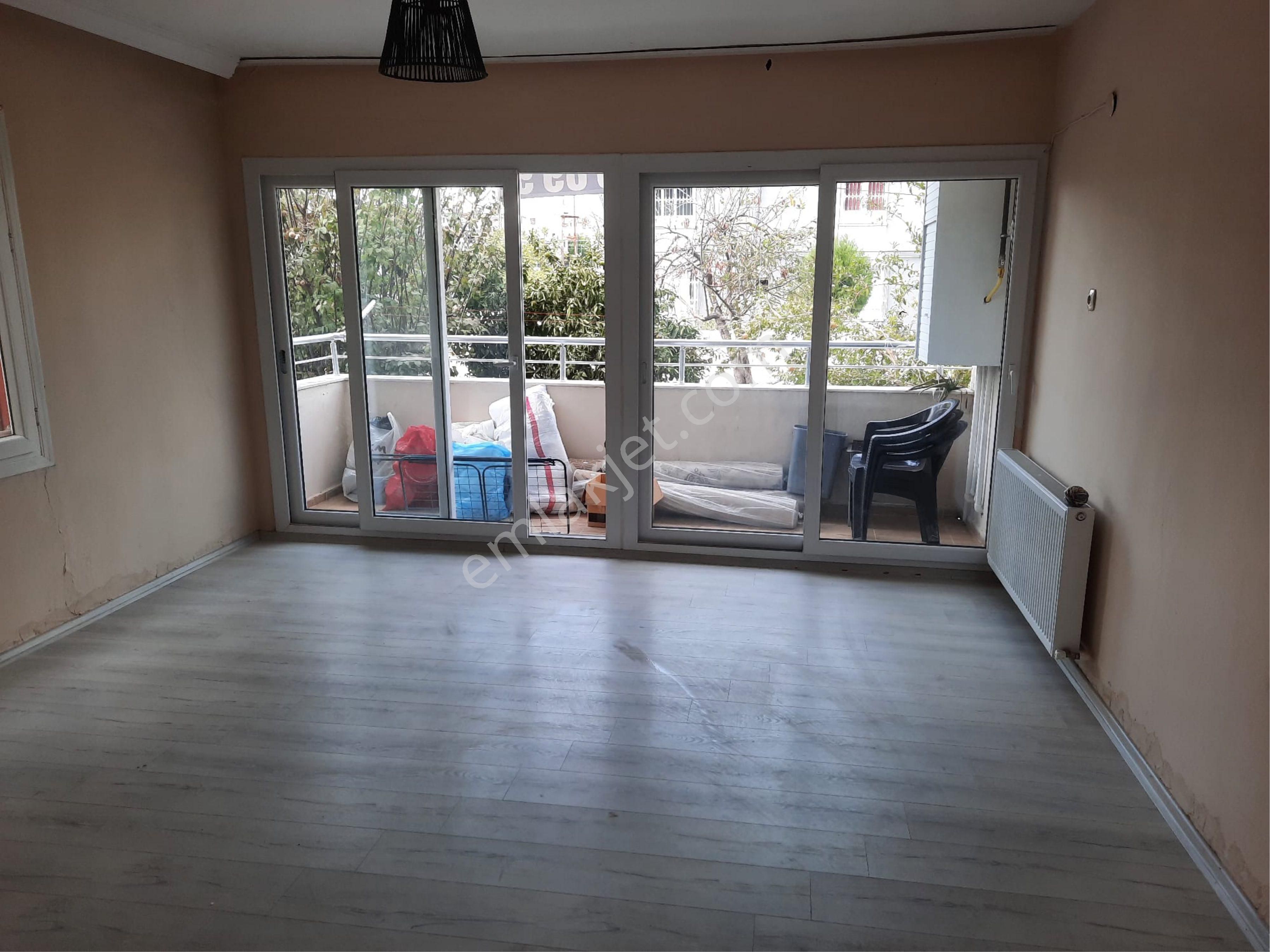 Karslılar Mahallesinde Kiralık 2+1 Boş Daire - Görsel 3
