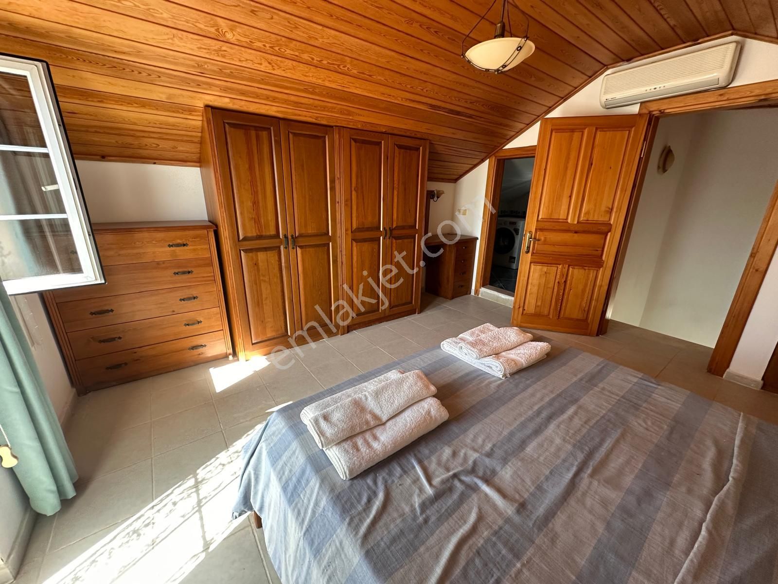 Stop’tan Foça Çalış Plajına 500m.mesafede Site İçi Havuzlu Villa - Görsel 23