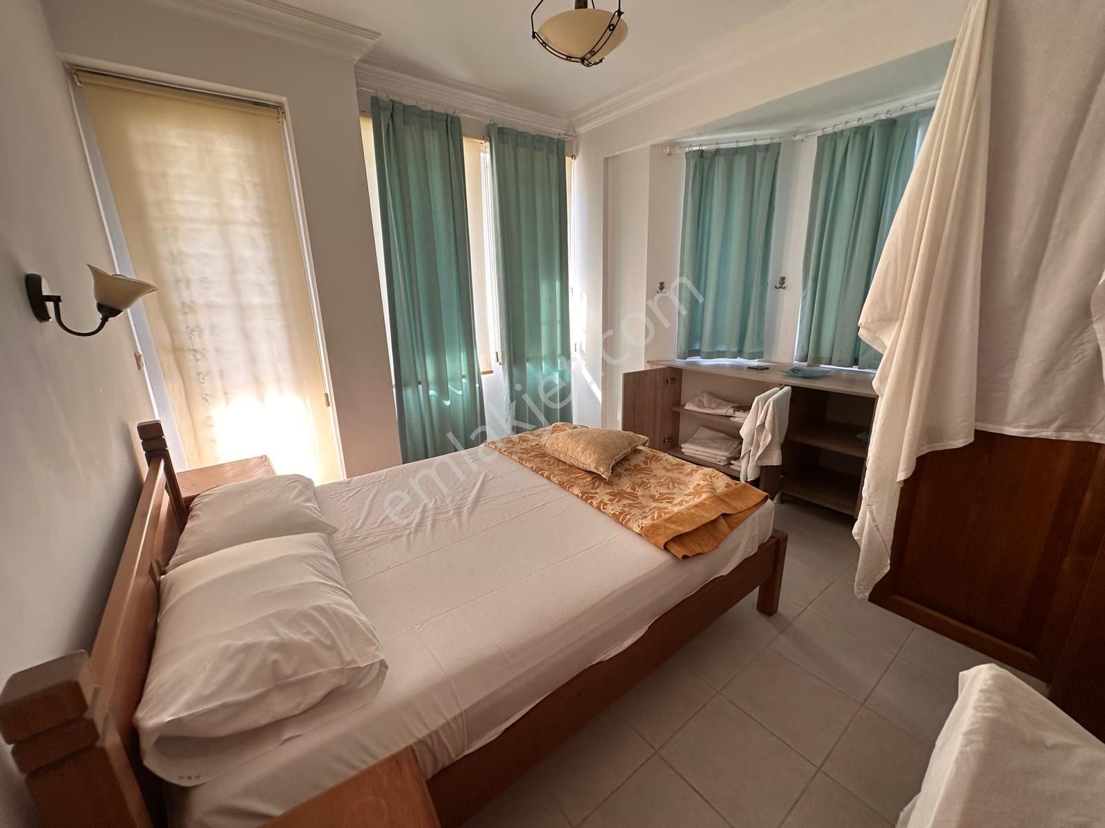 Stop’tan Foça Çalış Plajına 500m.mesafede Site İçi Havuzlu Villa - Görsel 18