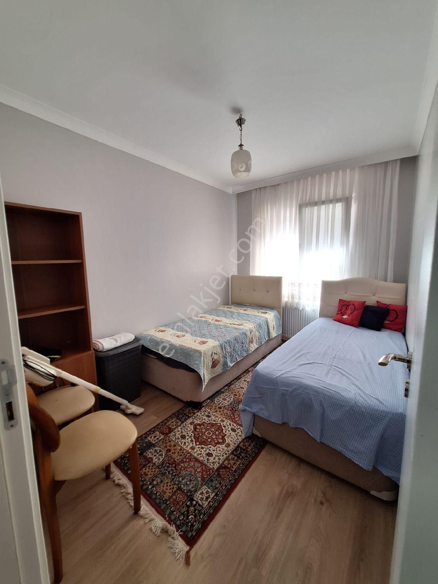 İzmir Bergama Fatih Mahallesinde Kiralık Eşyalı Daire - Görsel 5