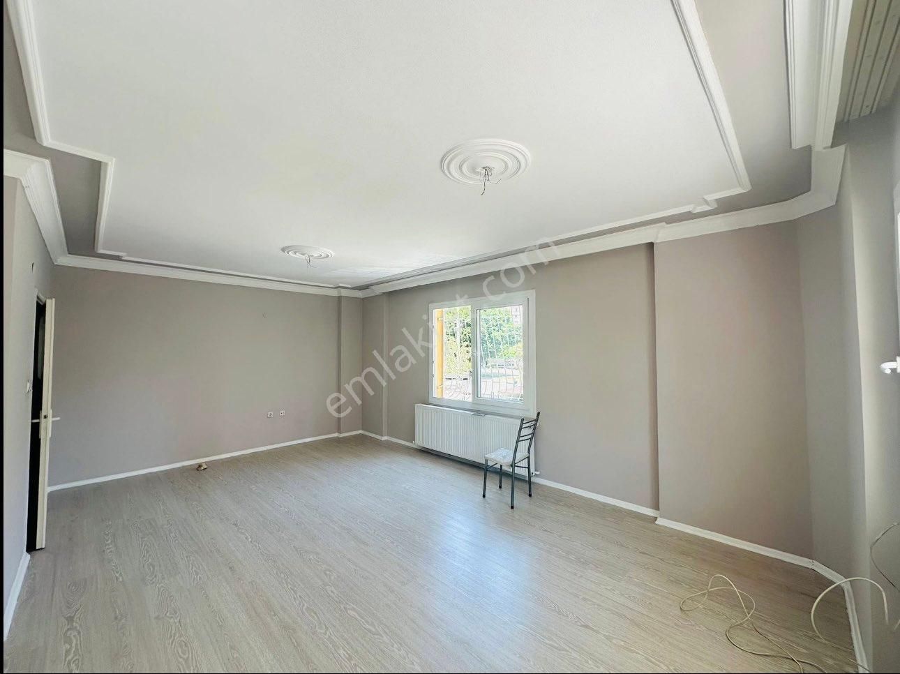 Mezitlide Aile Sitesinde Satılık 3+1 Uygun Daire - Görsel 2