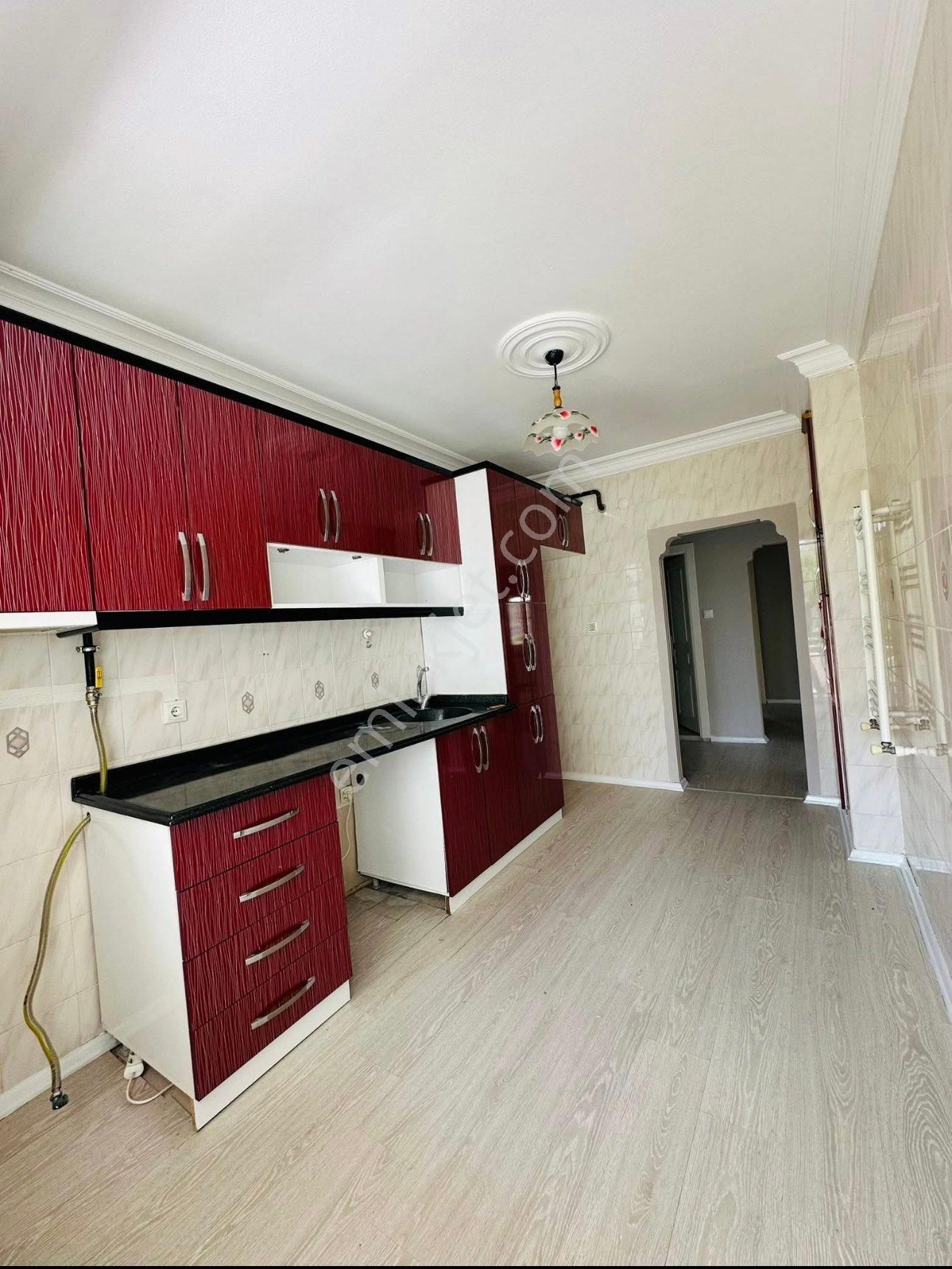 Mezitlide Aile Sitesinde Satılık 3+1 Uygun Daire - Görsel 20