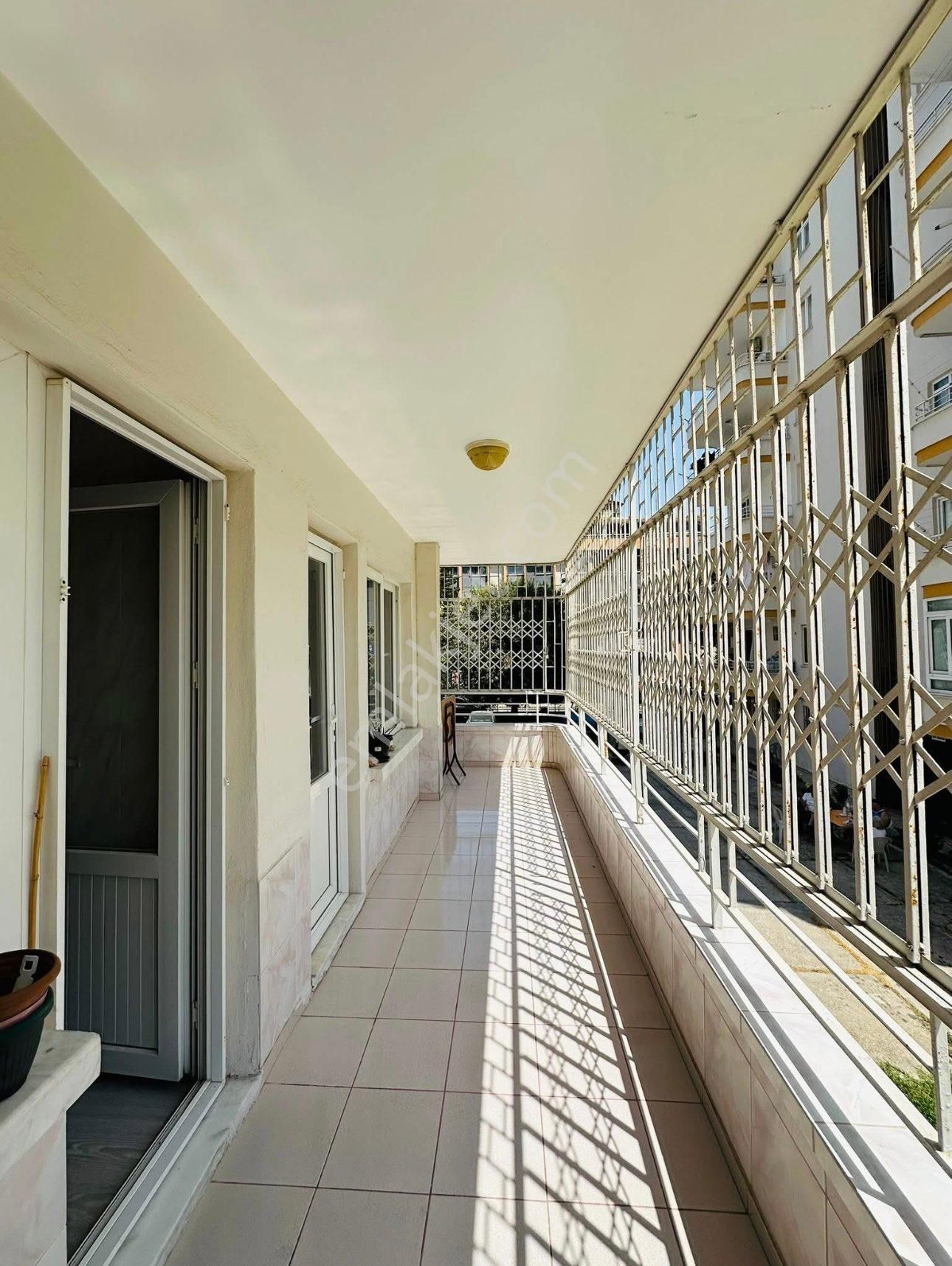 Mezitlide Aile Sitesinde Satılık 3+1 Uygun Daire - Görsel 3