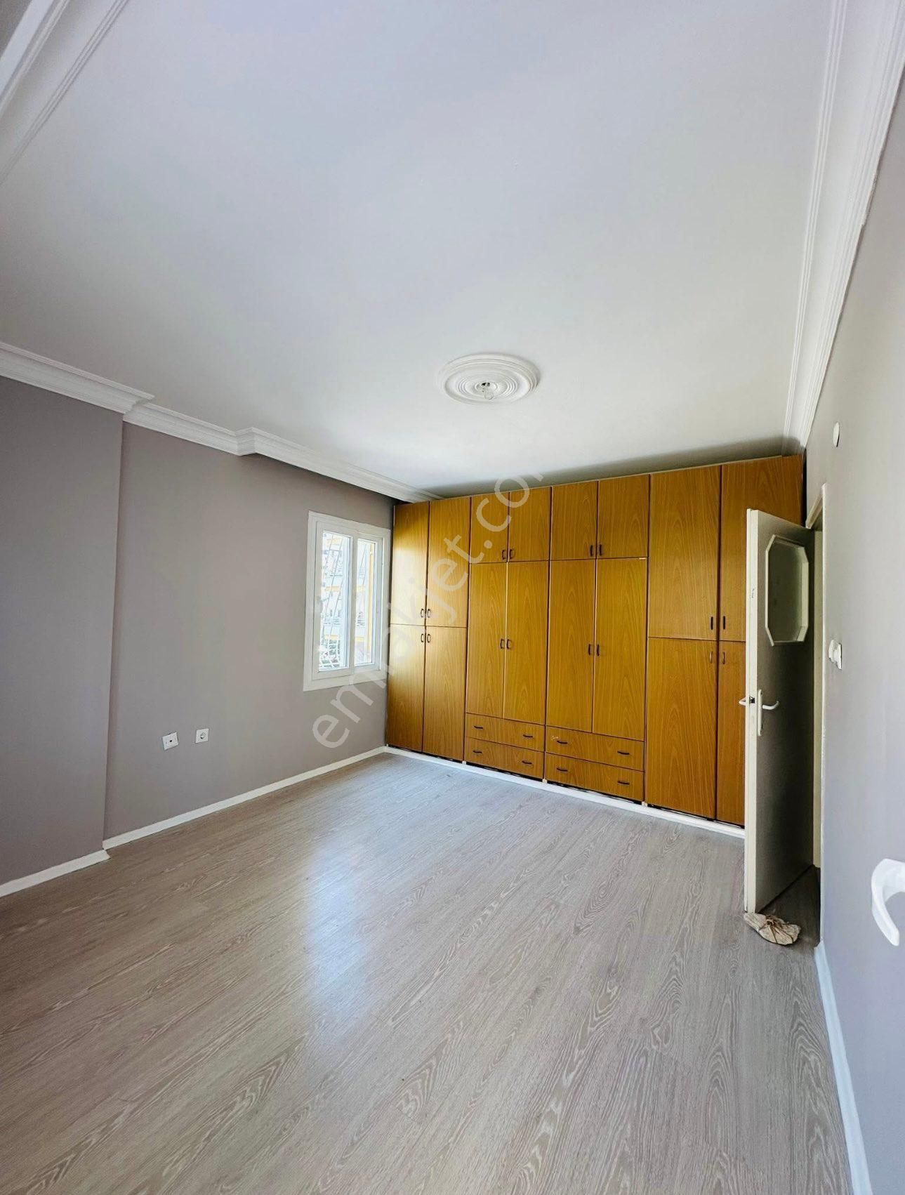 Mezitlide Aile Sitesinde Satılık 3+1 Uygun Daire - Görsel 14