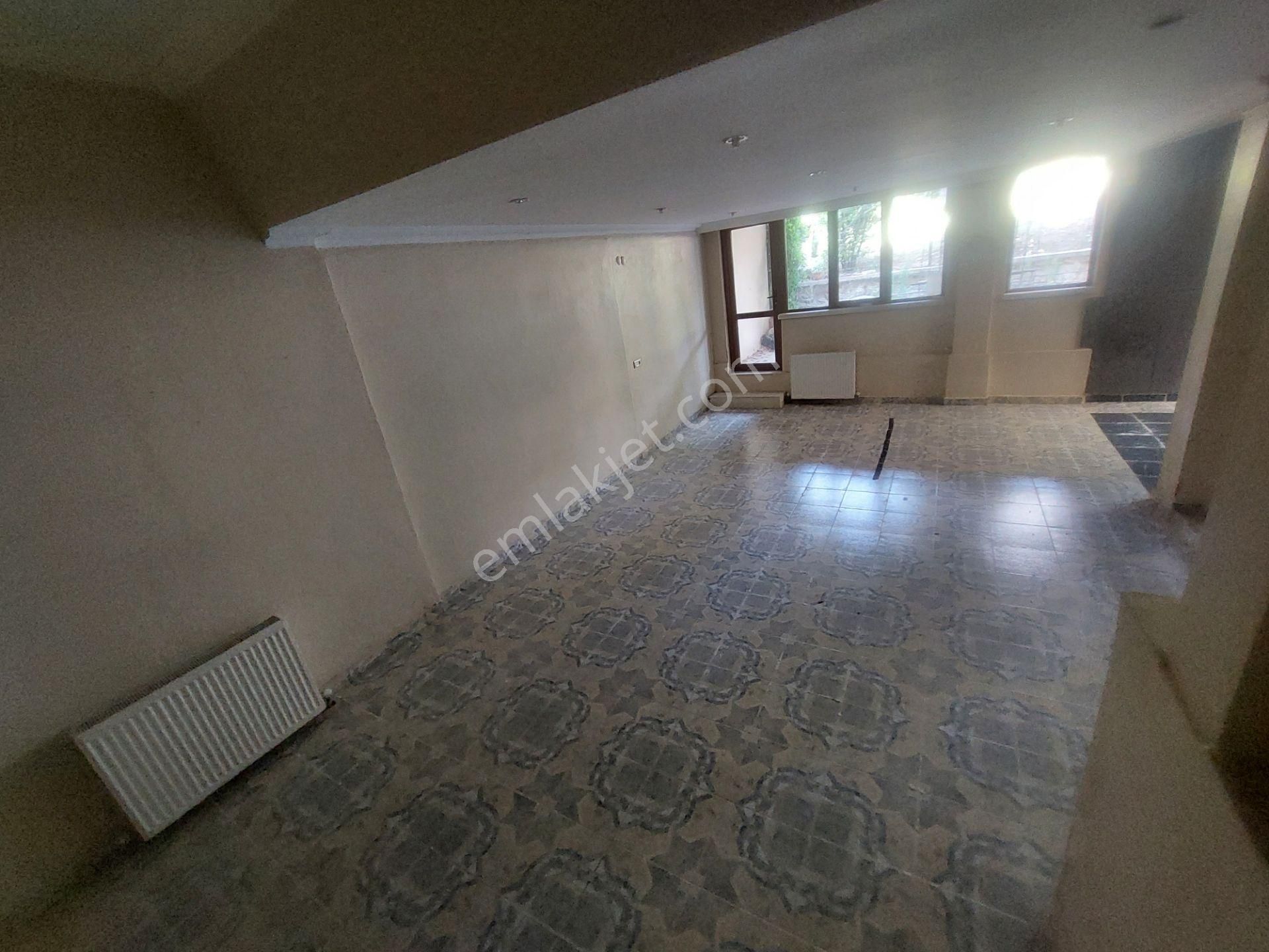 Eryaman Yavuz Selim Mah 6+1 Kiralık Villa Metroya Cadde Ye Okullara Yakın Konum Da - Görsel 31