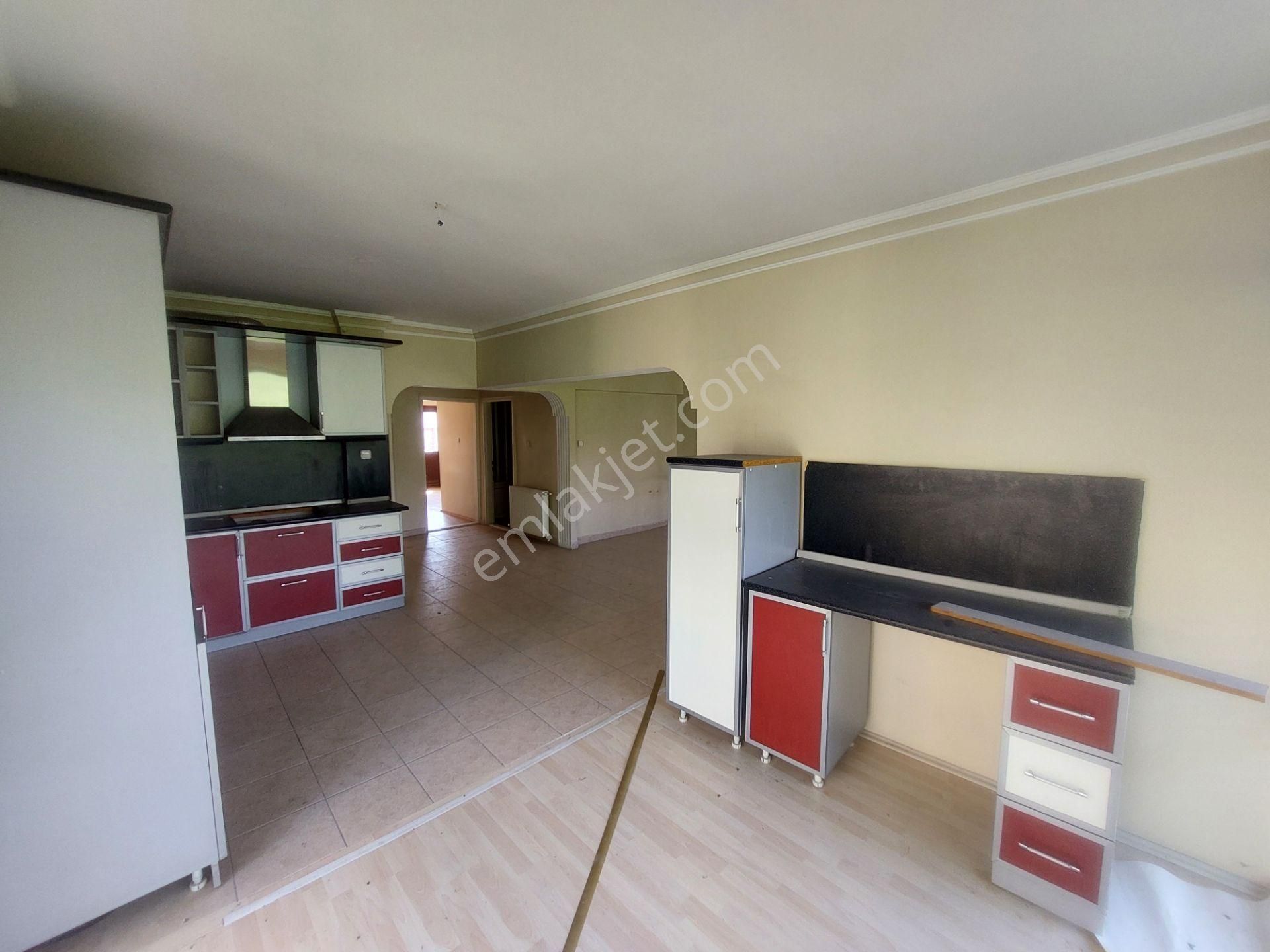 Eryaman Yavuz Selim Mah 6+1 Kiralık Villa Metroya Cadde Ye Okullara Yakın Konum Da - Görsel 21