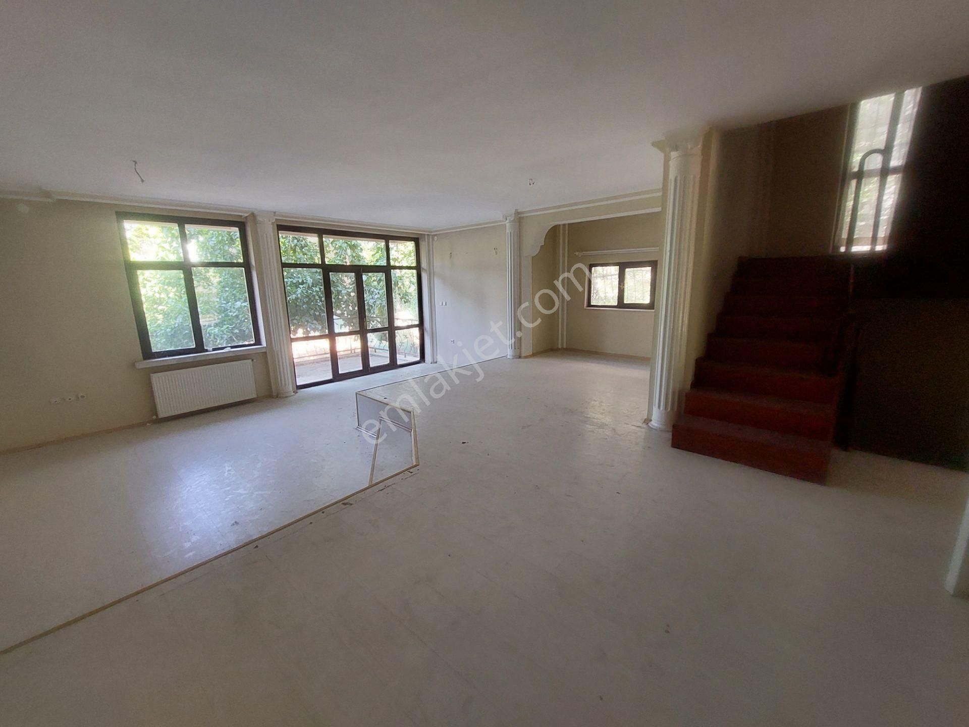 Eryaman Yavuz Selim Mah 6+1 Kiralık Villa Metroya Cadde Ye Okullara Yakın Konum Da - Görsel 4