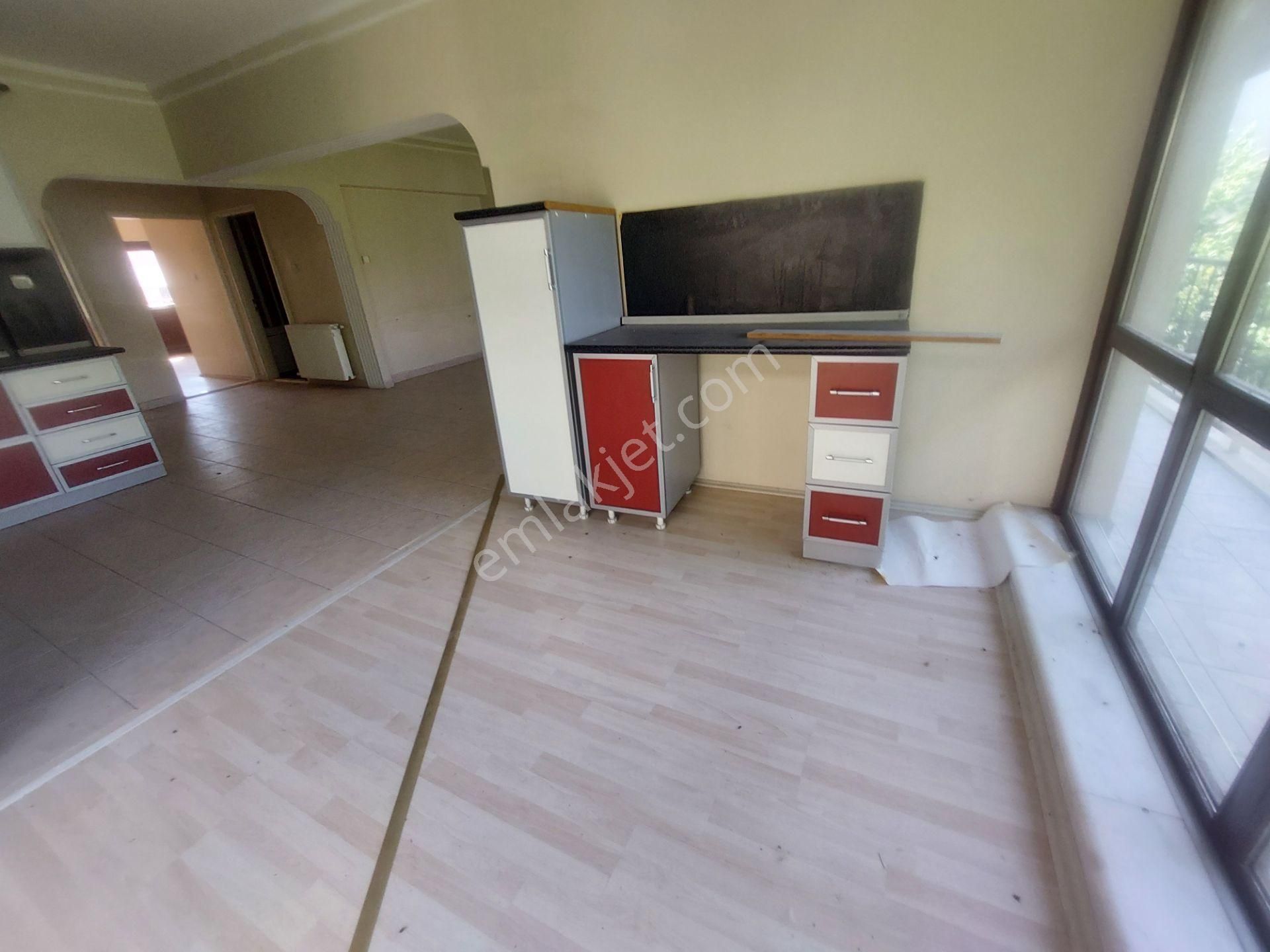 Eryaman Yavuz Selim Mah 6+1 Kiralık Villa Metroya Cadde Ye Okullara Yakın Konum Da - Görsel 22