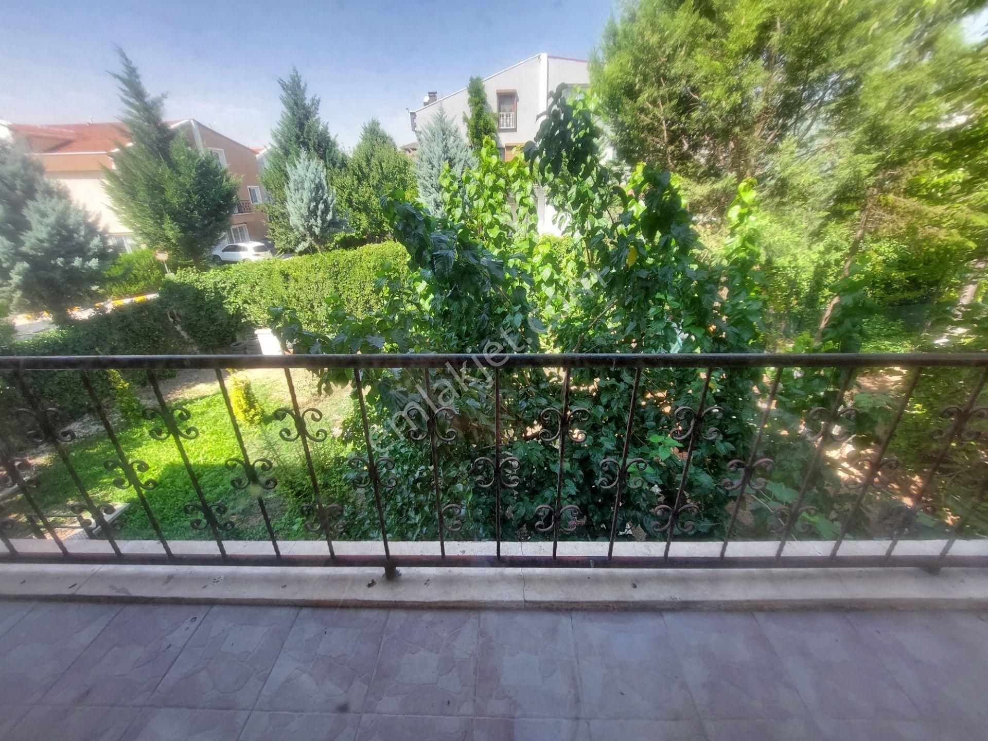 Eryaman Yavuz Selim Mah 6+1 Kiralık Villa Metroya Cadde Ye Okullara Yakın Konum Da - Görsel 23