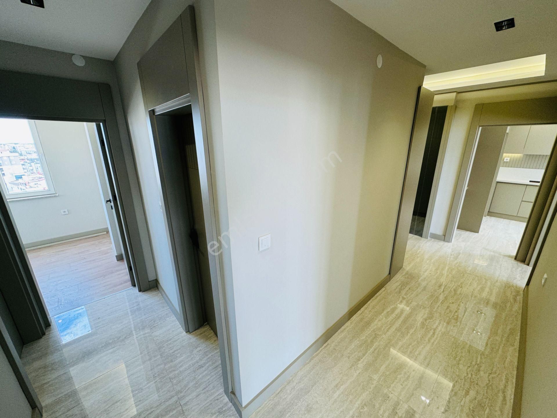 Şehitler Parkı Dibi, Site İçi, Dört Cepheli, Geniş Yapılı Daire - Görsel 9