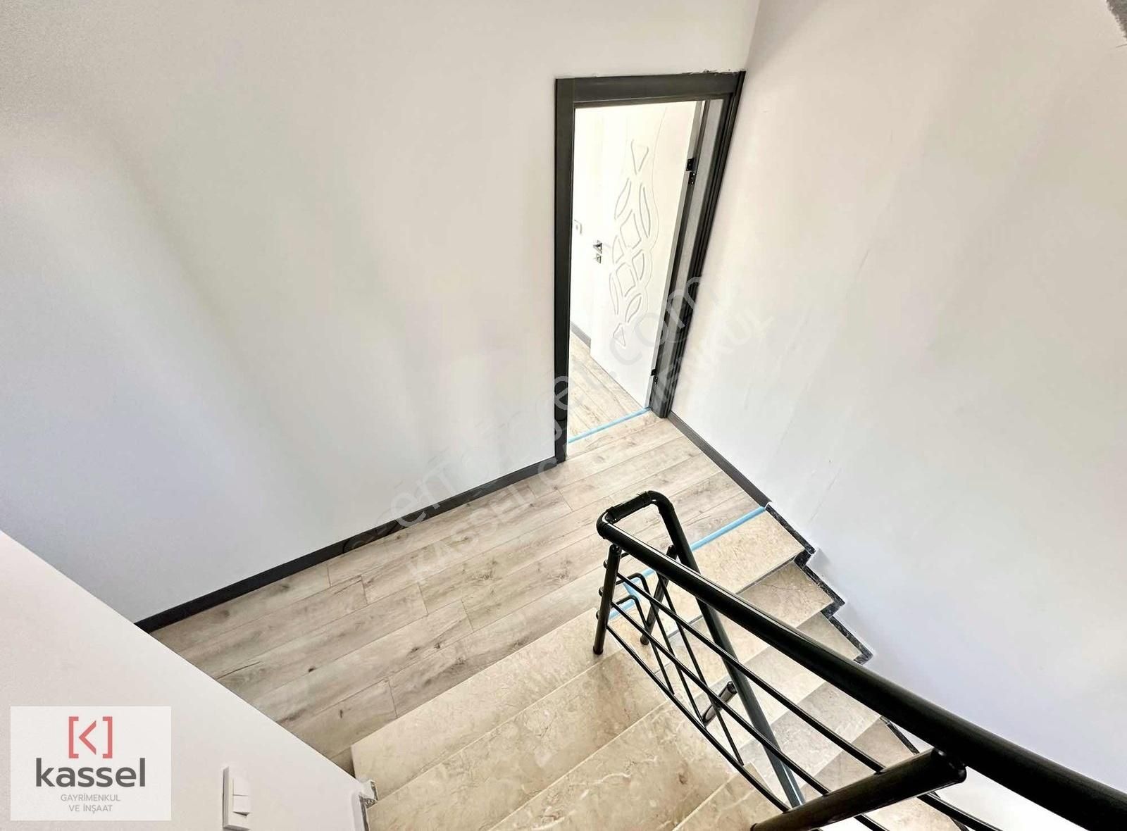 [kassel Yapı] Merkezi Konumda - Geniş Bahçe Ve Teraslı Villa !! - Görsel 21