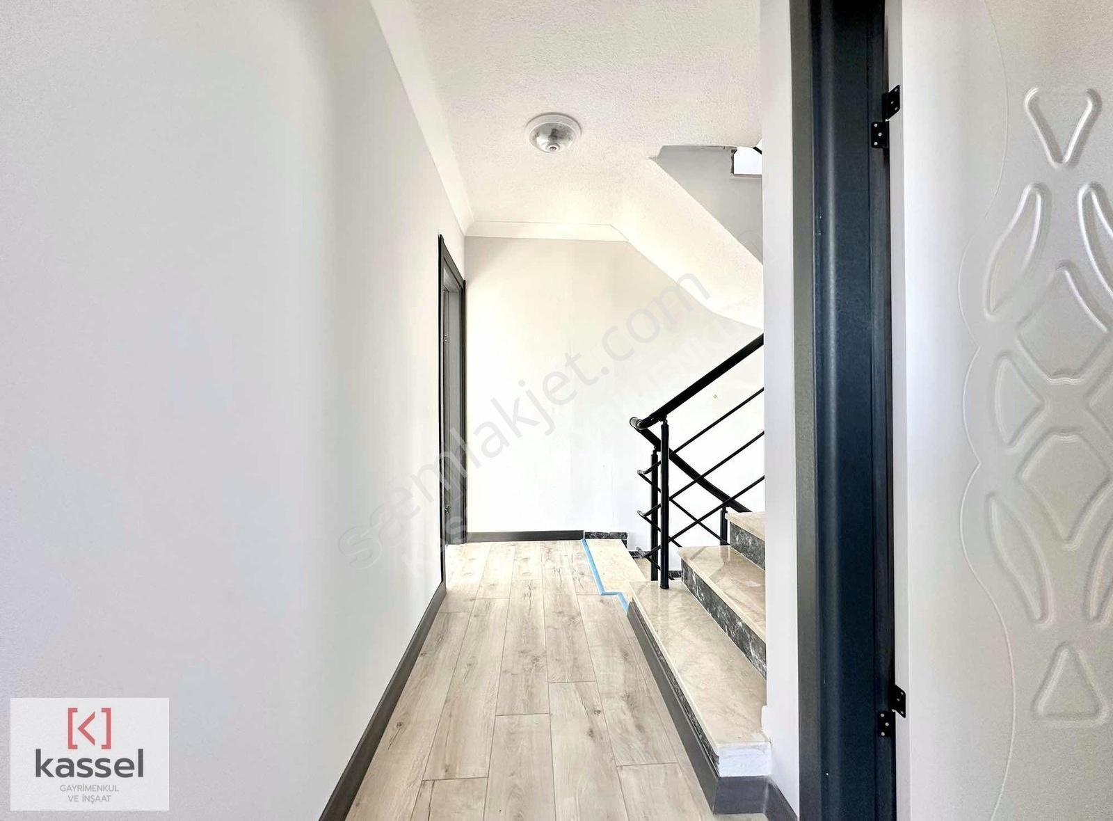 [kassel Yapı] Merkezi Konumda - Geniş Bahçe Ve Teraslı Villa !! - Görsel 15