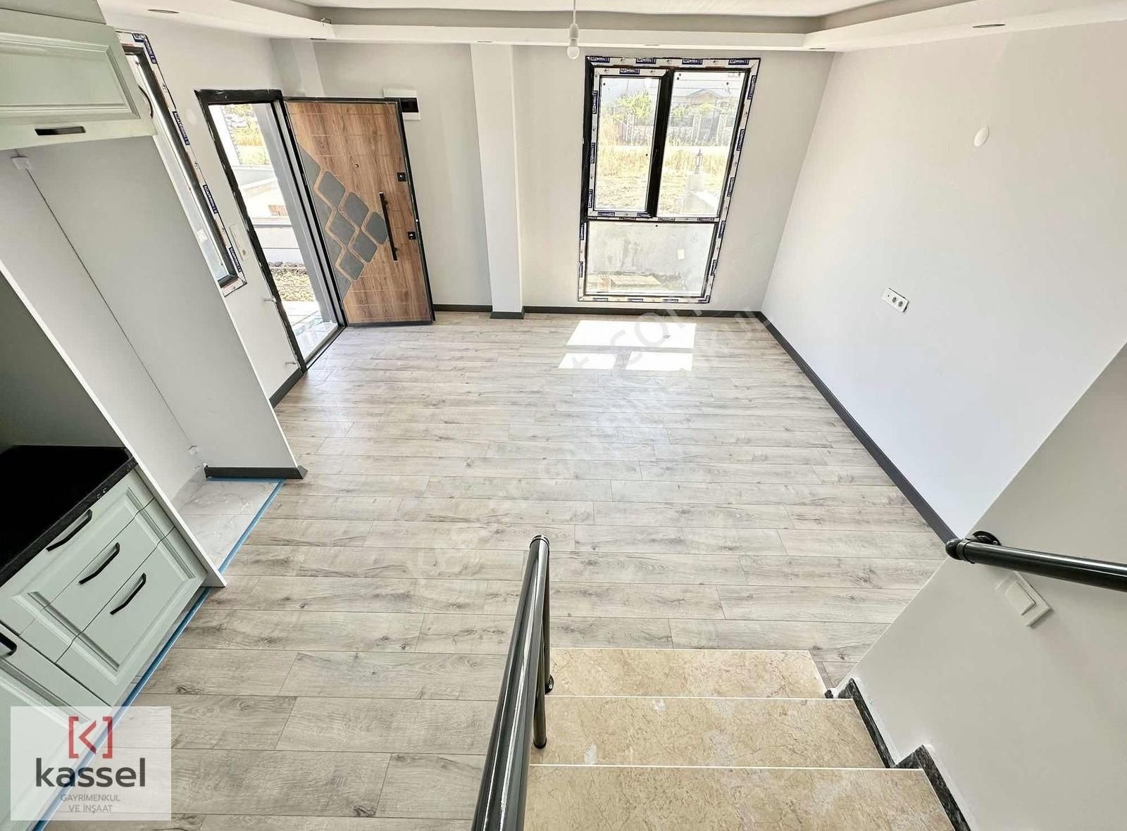 [kassel Yapı] Merkezi Konumda - Geniş Bahçe Ve Teraslı Villa !! - Görsel 13