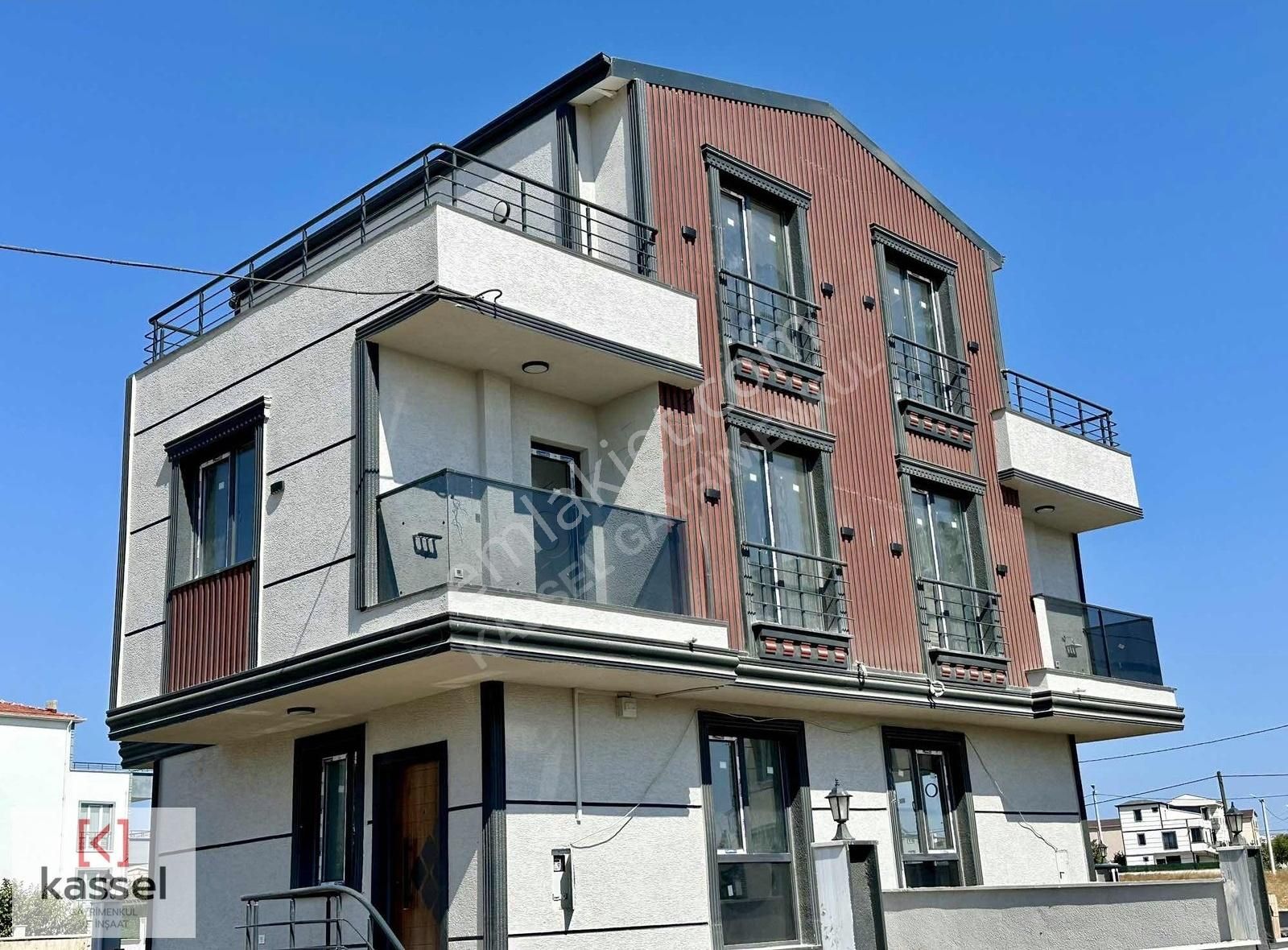 [kassel Yapı] Merkezi Konumda - Geniş Bahçe Ve Teraslı Villa !! - Görsel 18