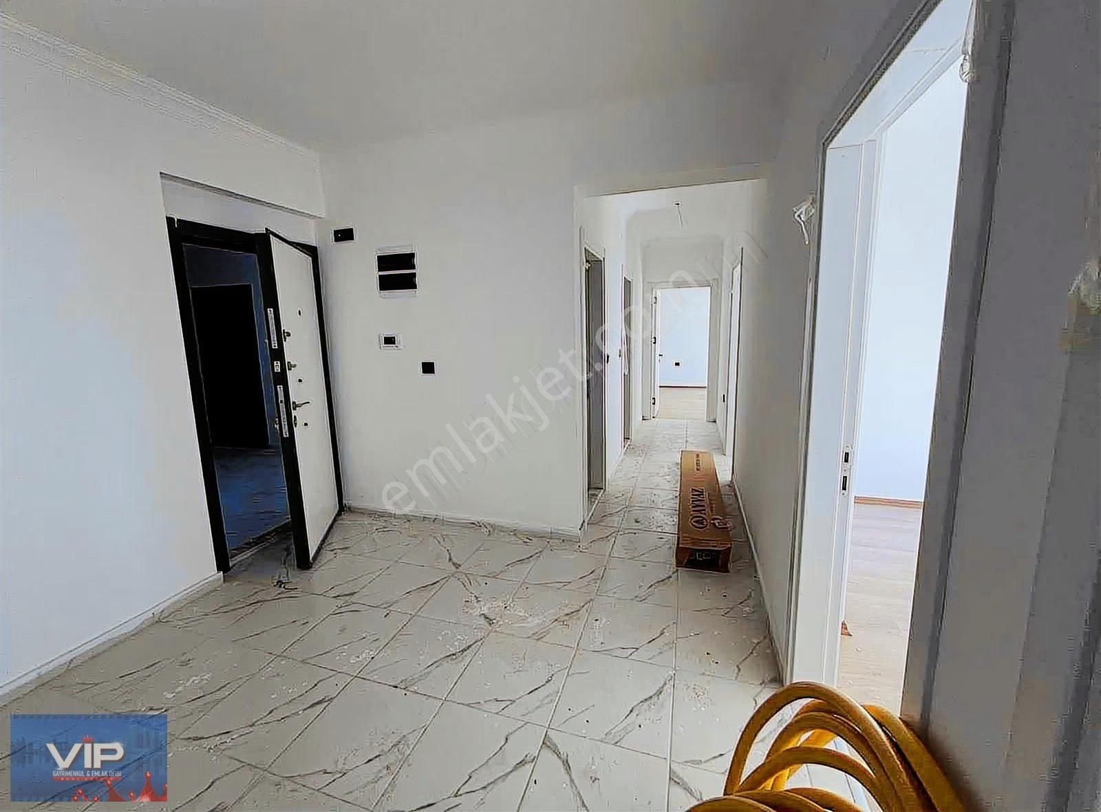 Vıp Gayrimenkuldan Karşıyaka Da Kiralık Daire - Görsel 24