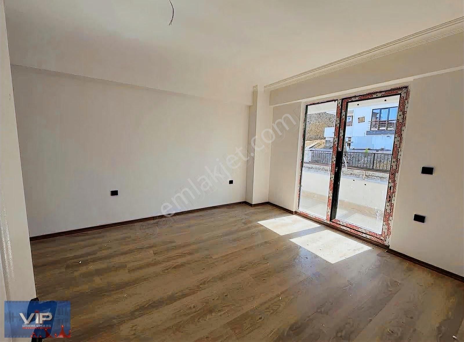Vıp Gayrimenkuldan Karşıyaka Da Kiralık Daire - Görsel 14