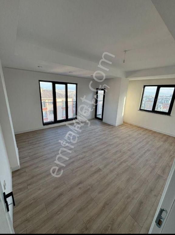 Deniz Manzaralı 3+1 Lüks Daire - Görsel 7