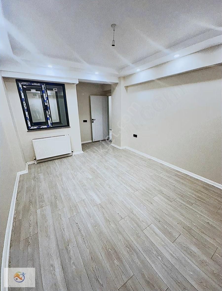 Yeşiltepede Cadde Üzeri Çift Cephe Sıfır 3+1 Satılık Daire - Görsel 8
