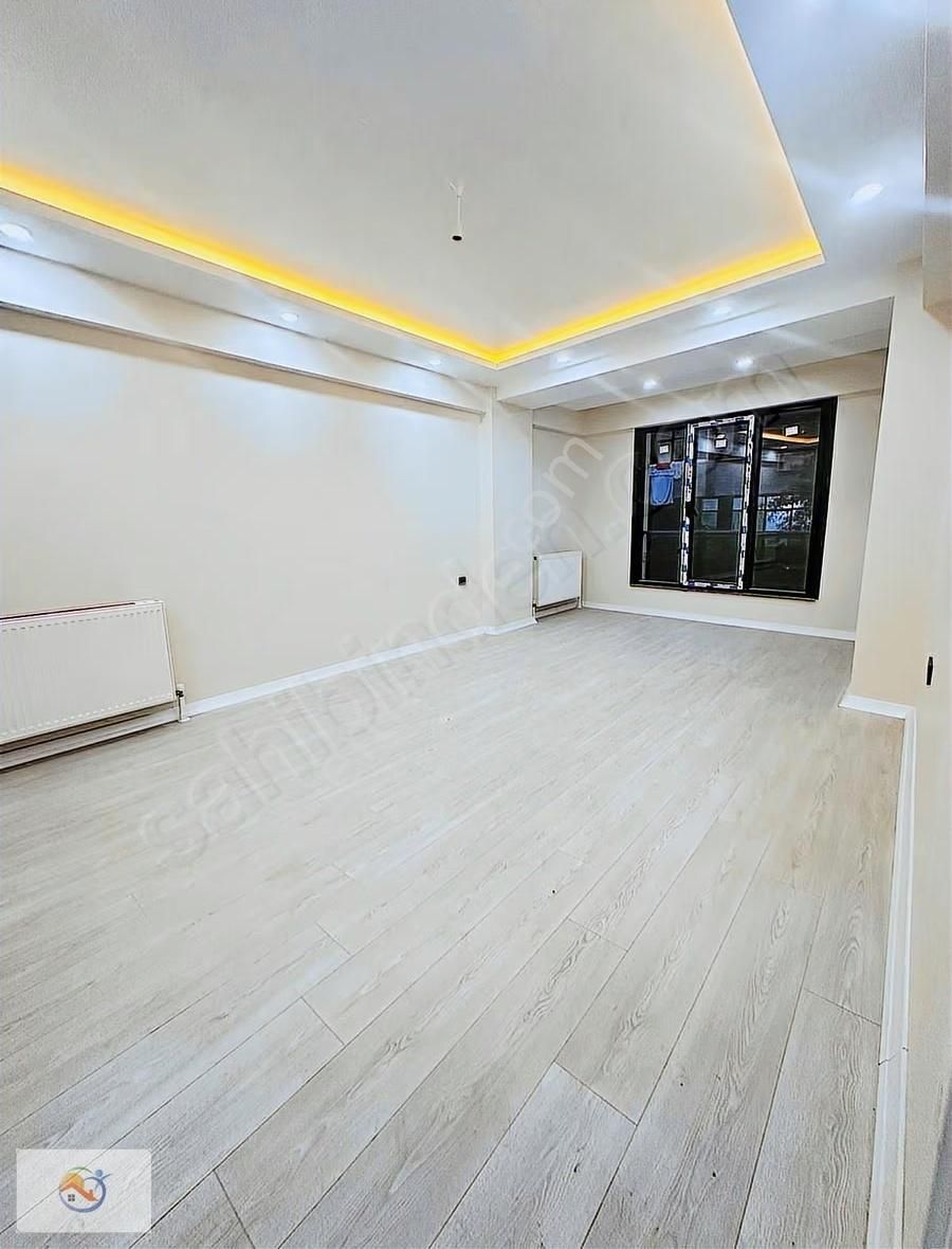 Yeşiltepede Cadde Üzeri Çift Cephe Sıfır 3+1 Satılık Daire