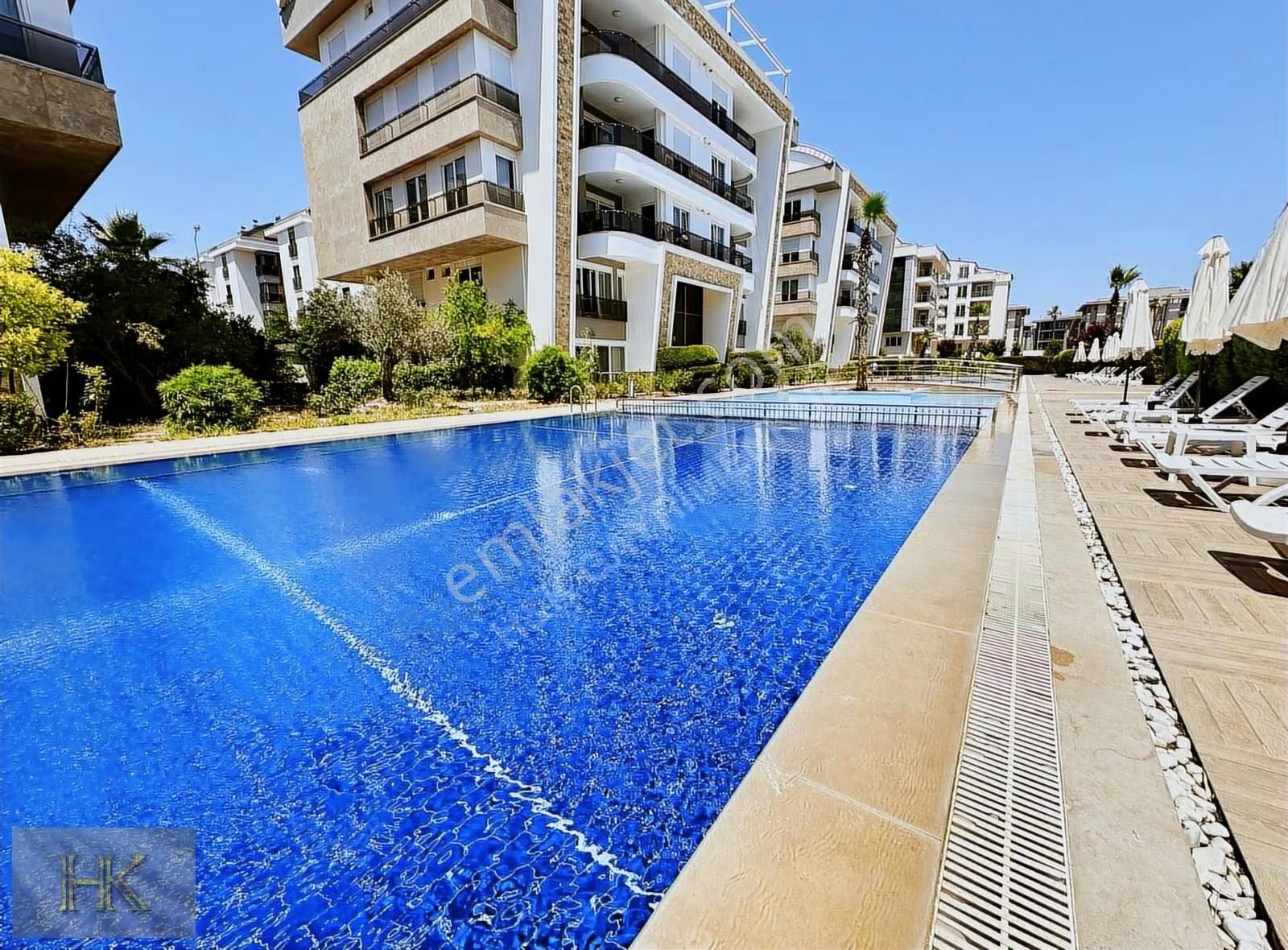 Uncalı'da Havuzlu Güvenlikli Site İçi Kiralık 3+1 Ara Kat Daire - Görsel 7