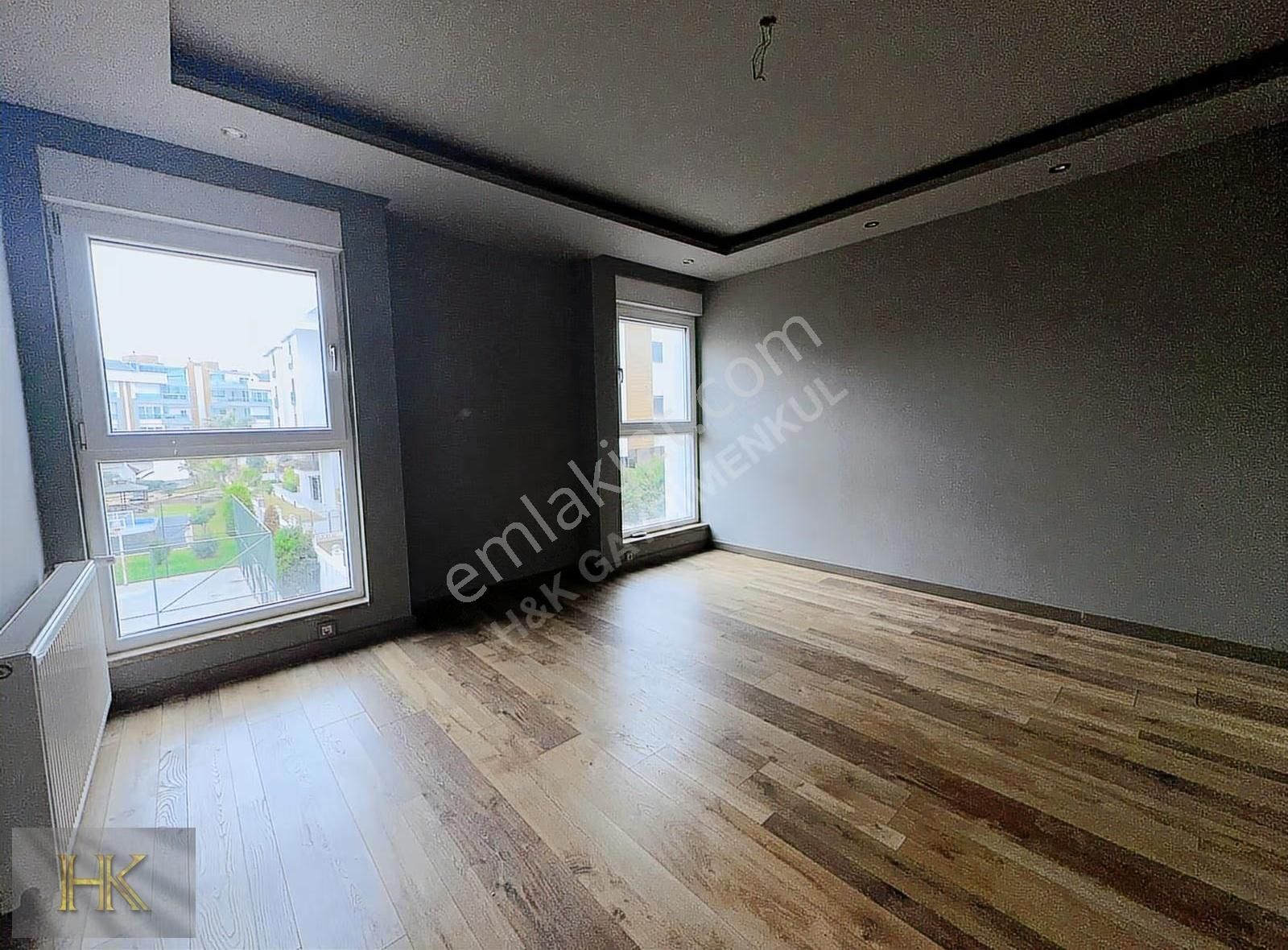Uncalı'da Havuzlu Güvenlikli Site İçi Kiralık 3+1 Ara Kat Daire - Görsel 14