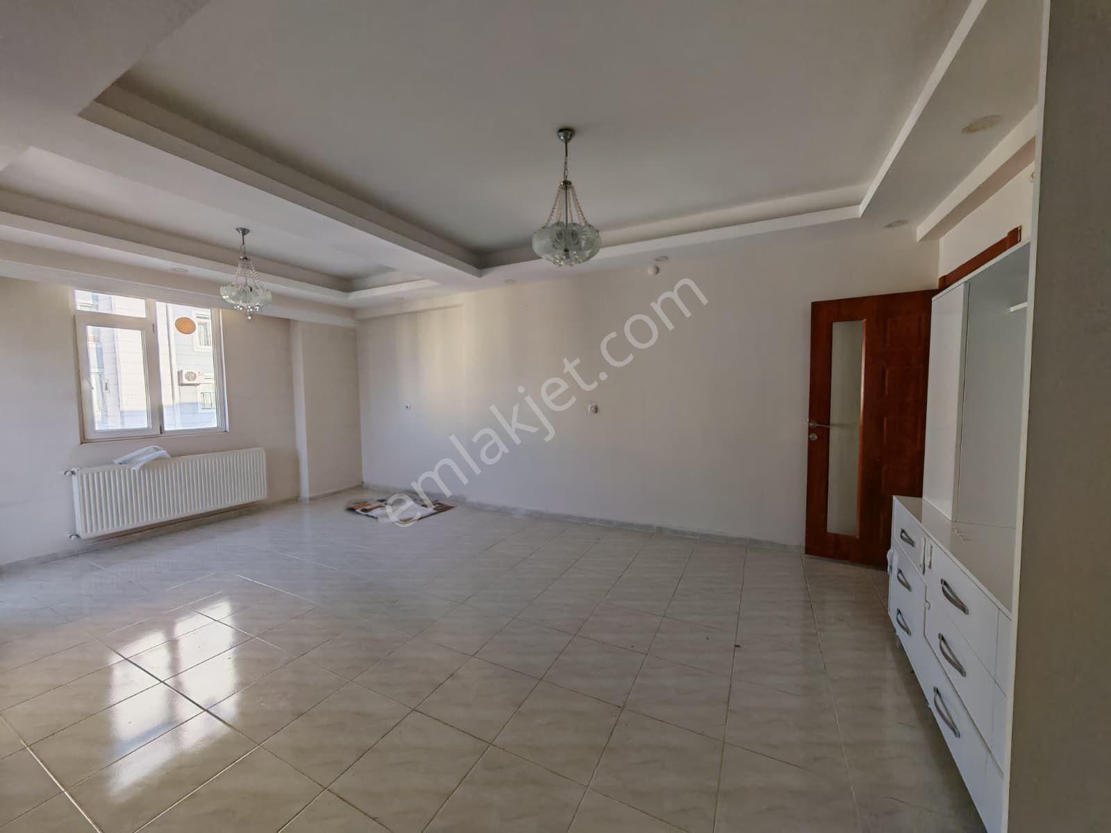 Güvenlikli, Otoparklı Daire - Görsel 4