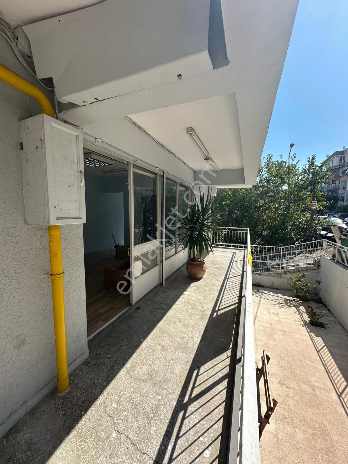 Uckuyularda Satilik Dukkan - Görsel 7