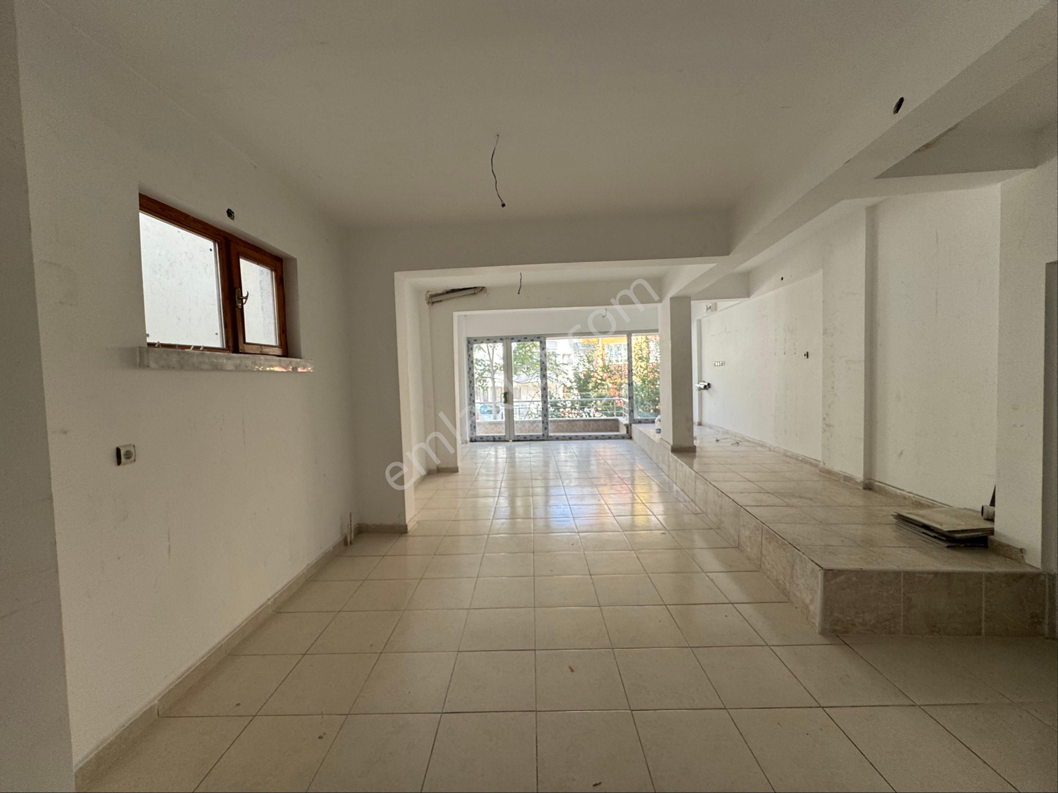 Keçiören De Kiralık İş Yeri