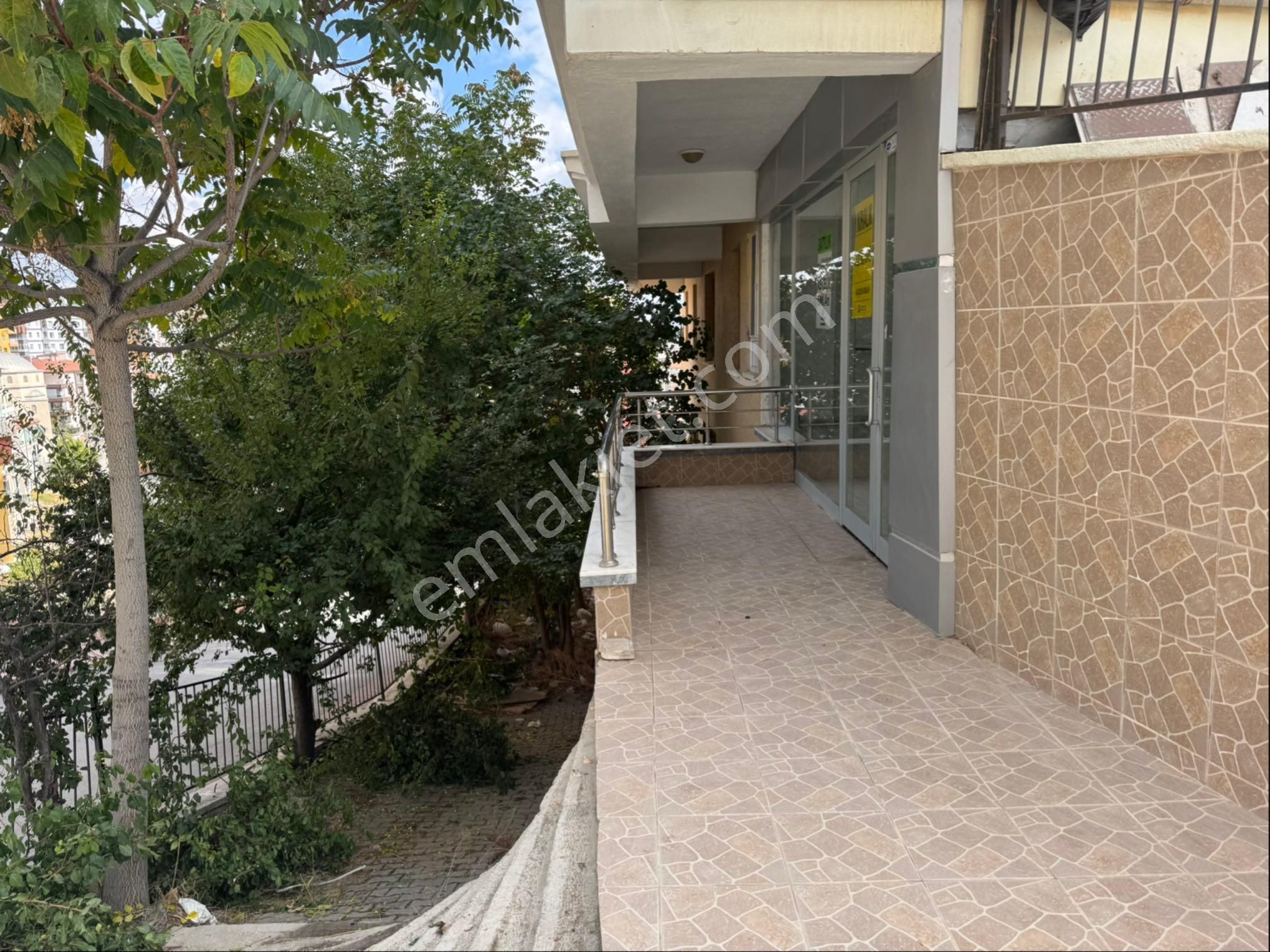 Keçiören De Kiralık İş Yeri - Görsel 3