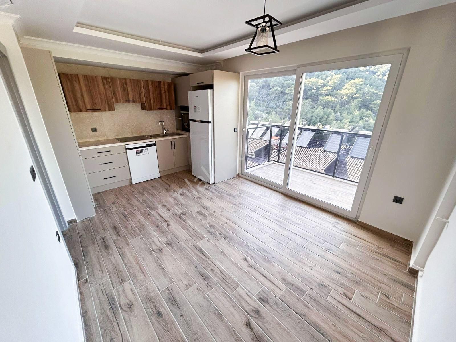 Goldhouse Dan Satılık Deliklitaş Ta Manzaralı Dubleks 3+1 Daire