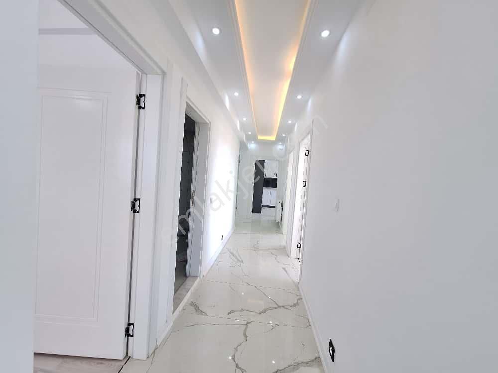 Yaman'dan Bolvadin Malazgirt Mah. Satılık 3+1 Sıfır Daire - Görsel 12