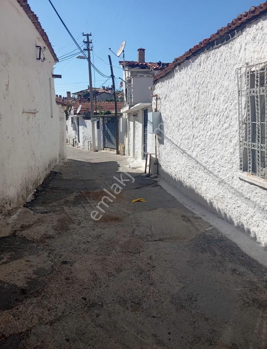 Mustakil 2 Ayrı Haneli Bahçeli Meyveli - Görsel 3