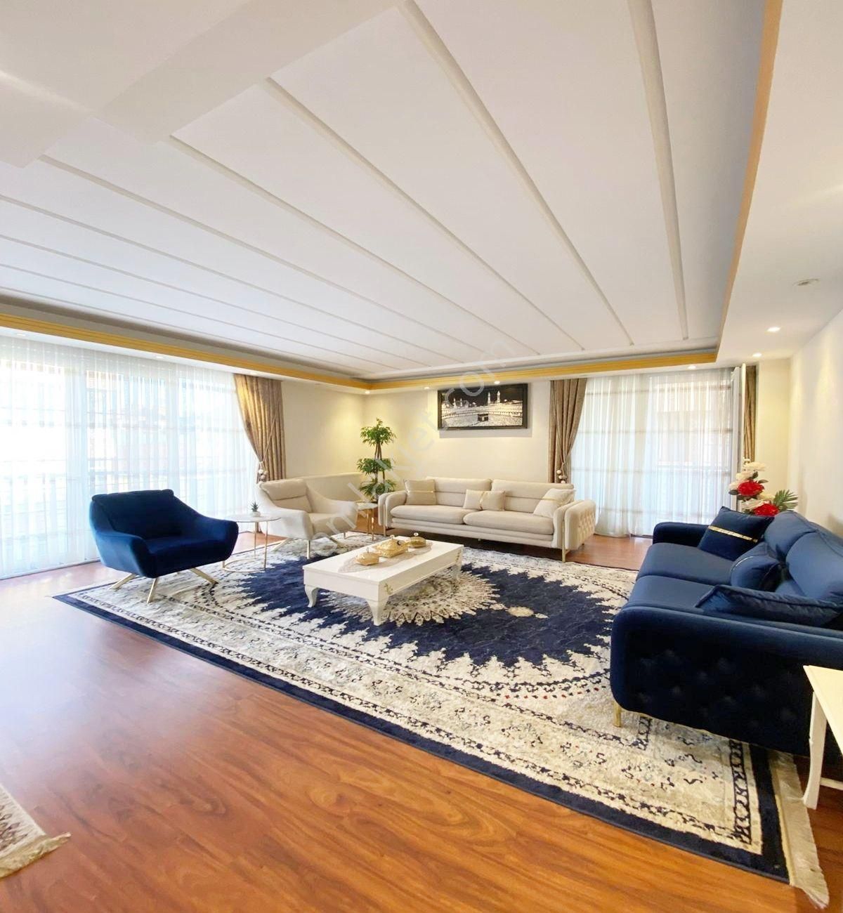 Avcılar D.köşklerde 3+1 180 M2 Saray Gibi Ara Kat Daire - Görsel 3