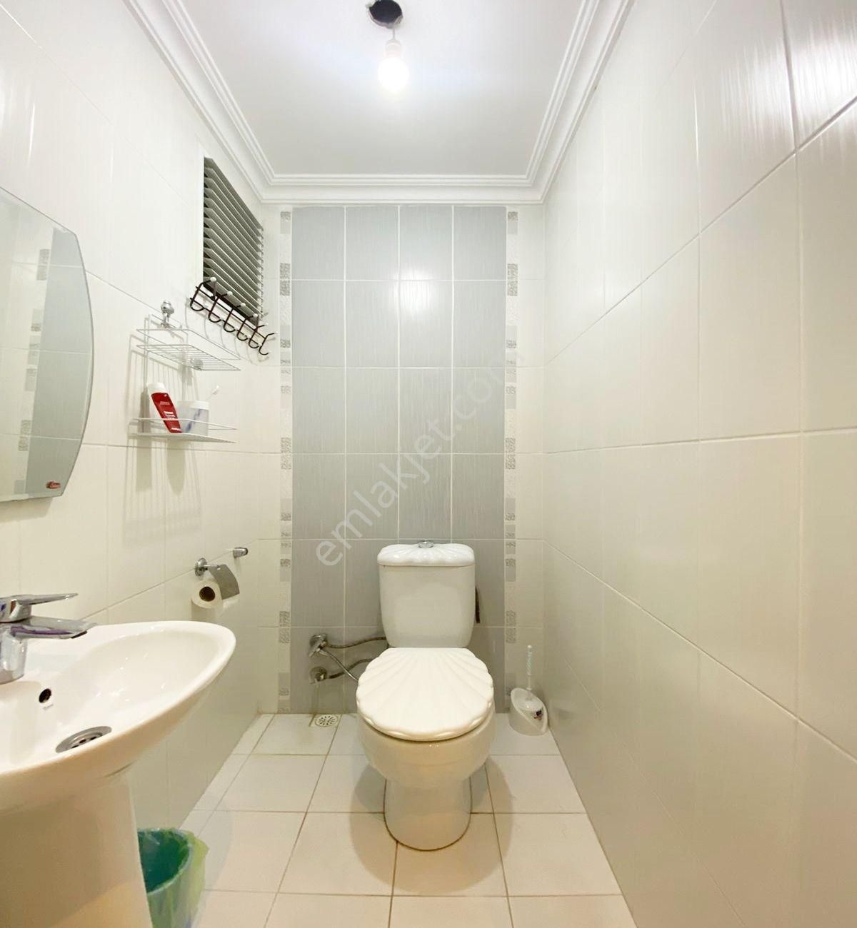 Avcılar D.köşklerde 3+1 180 M2 Saray Gibi Ara Kat Daire - Görsel 18