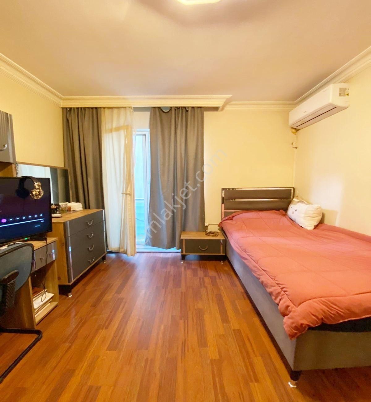 Avcılar D.köşklerde 3+1 180 M2 Saray Gibi Ara Kat Daire - Görsel 6