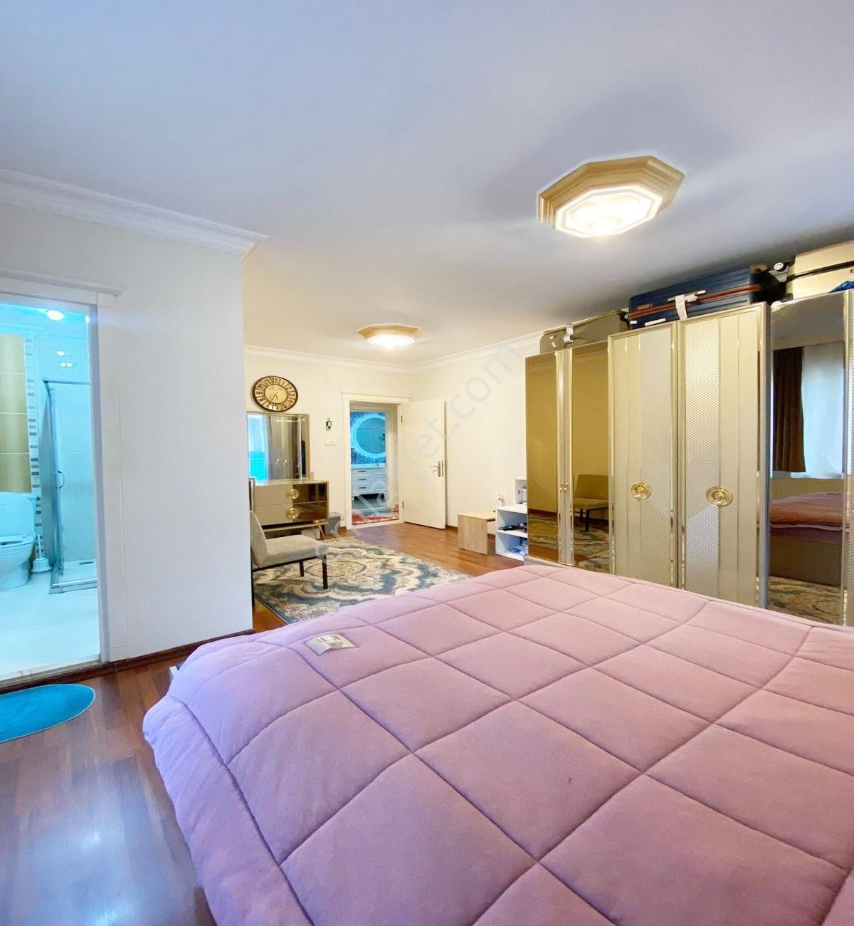 Avcılar D.köşklerde 3+1 180 M2 Saray Gibi Ara Kat Daire - Görsel 14