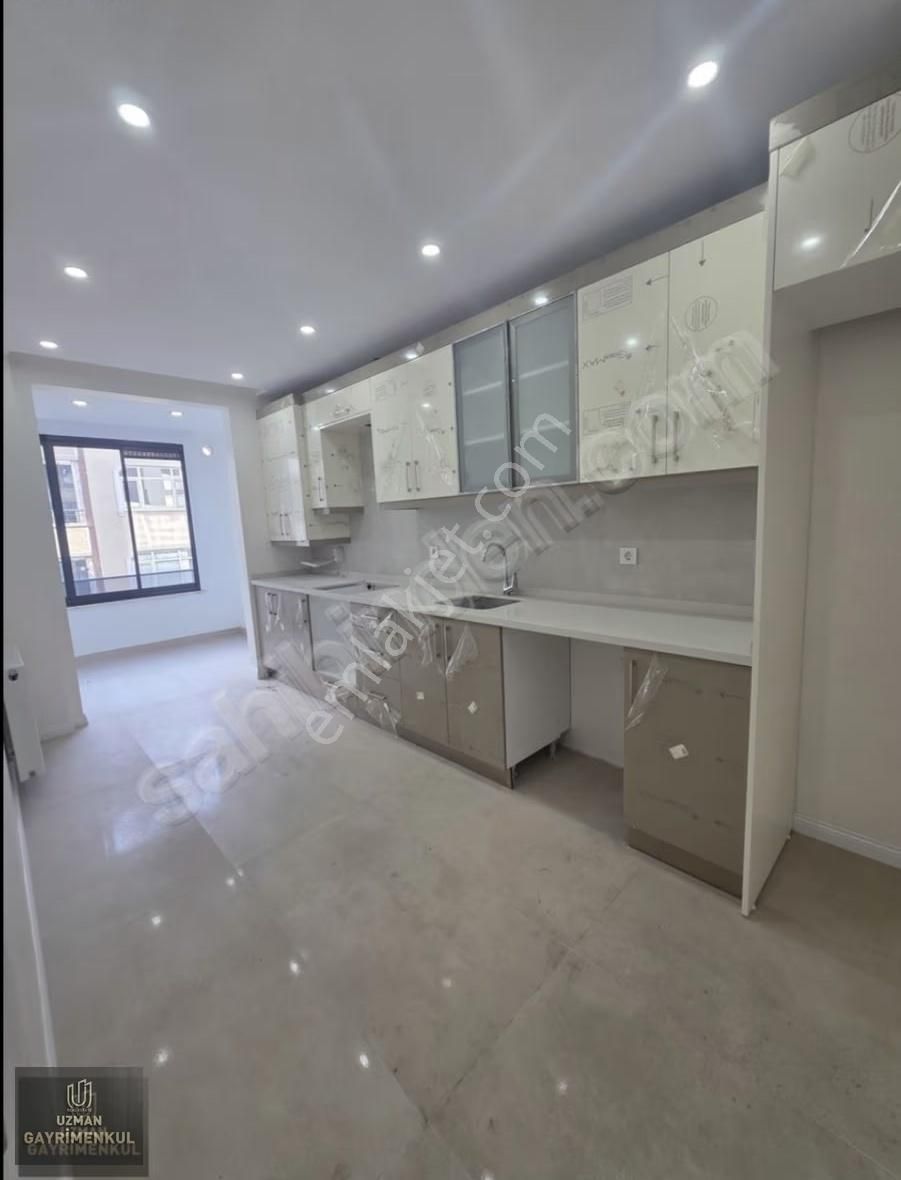 Uzman Dan Avcılar Merkezi Konumunda Sıfır Bina Lüks 2+1 Daire - Görsel 2