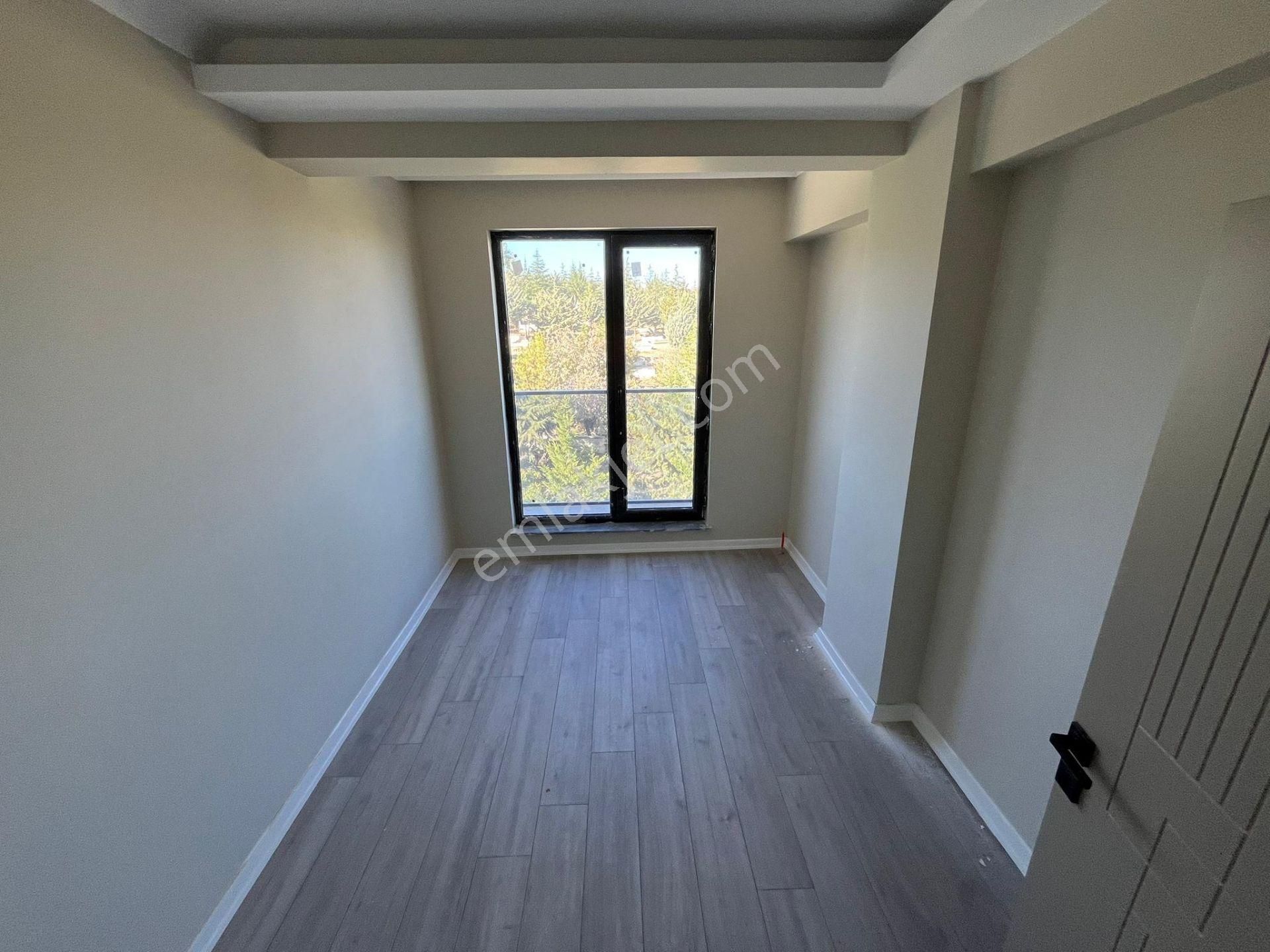 Ana Cade'ye Yakın Oturuma Hazır 4+1 Sıfır Ulra Lüx Daire - Görsel 14