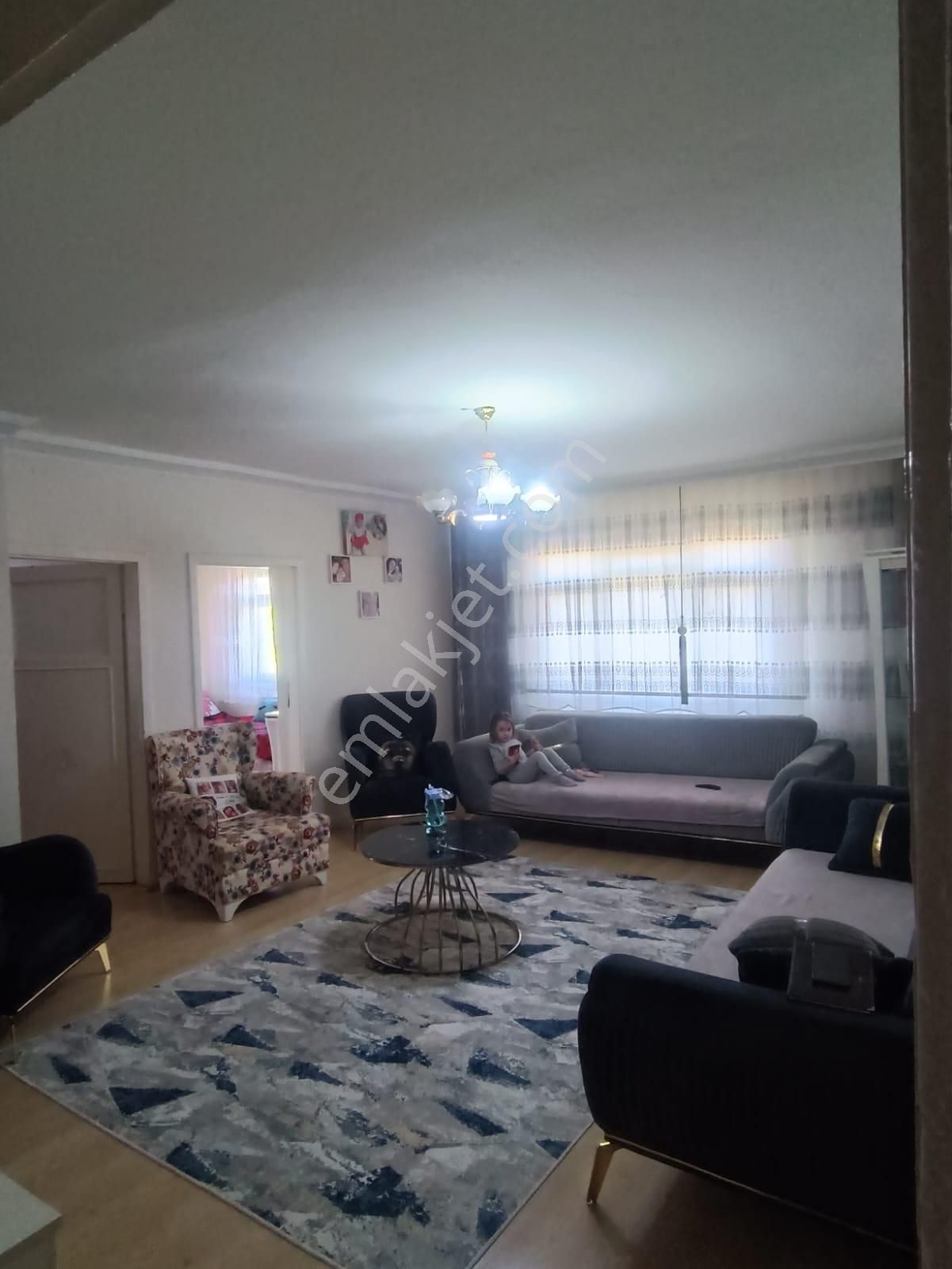 Mç Emlak'tan Mareşal Çakmak Mah'sınde 3+1 Satılık Daire