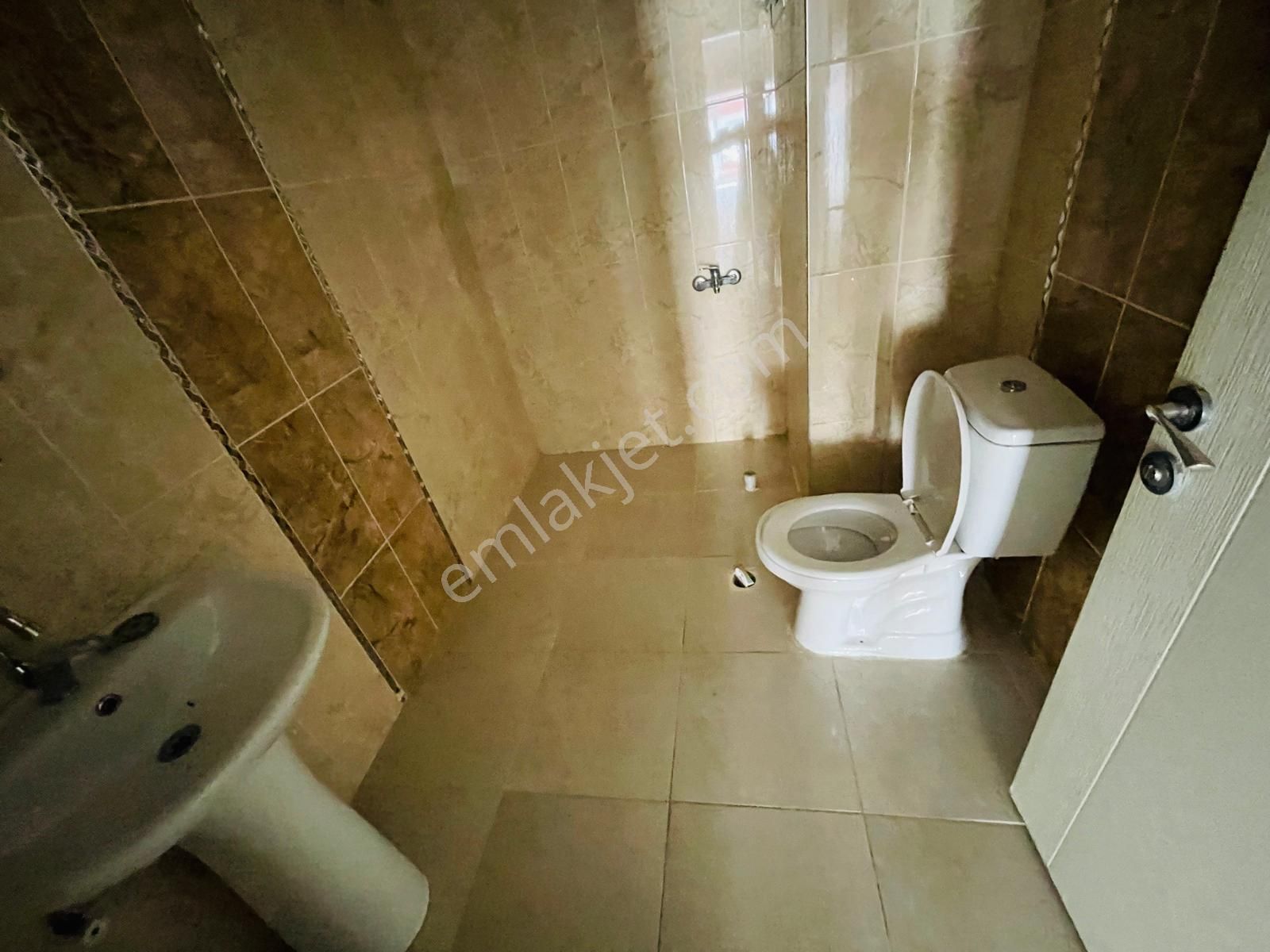 Karakaya'da Genç Binada 3+1 Daire! - Görsel 19