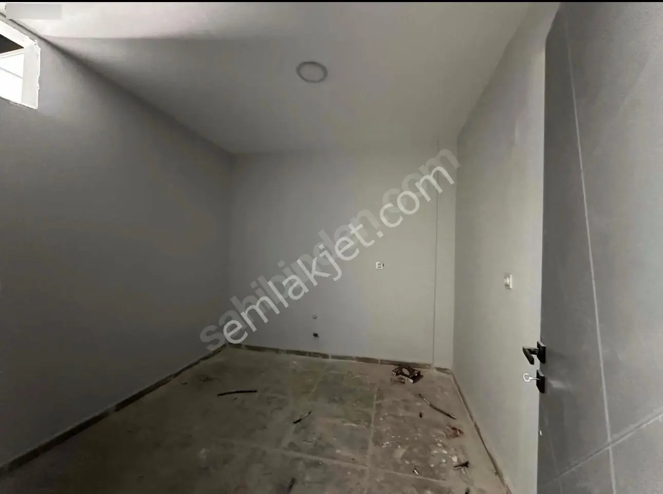 Bulduk Emlak' Tan Mefak Oto Galericiler Sitesinde Sıfır Kiralık İşyeri 175 Mt - Görsel 4