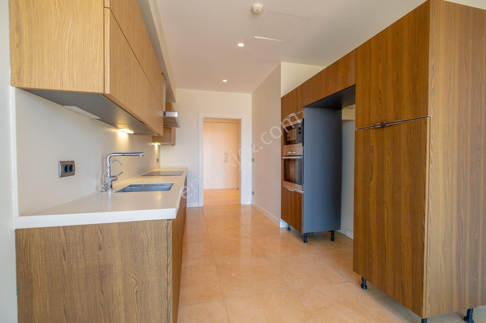 Dağıstan Gayrimenkulden Koru Floryada Göl Ve Deniz Manzaralı 5+2 - Görsel 11