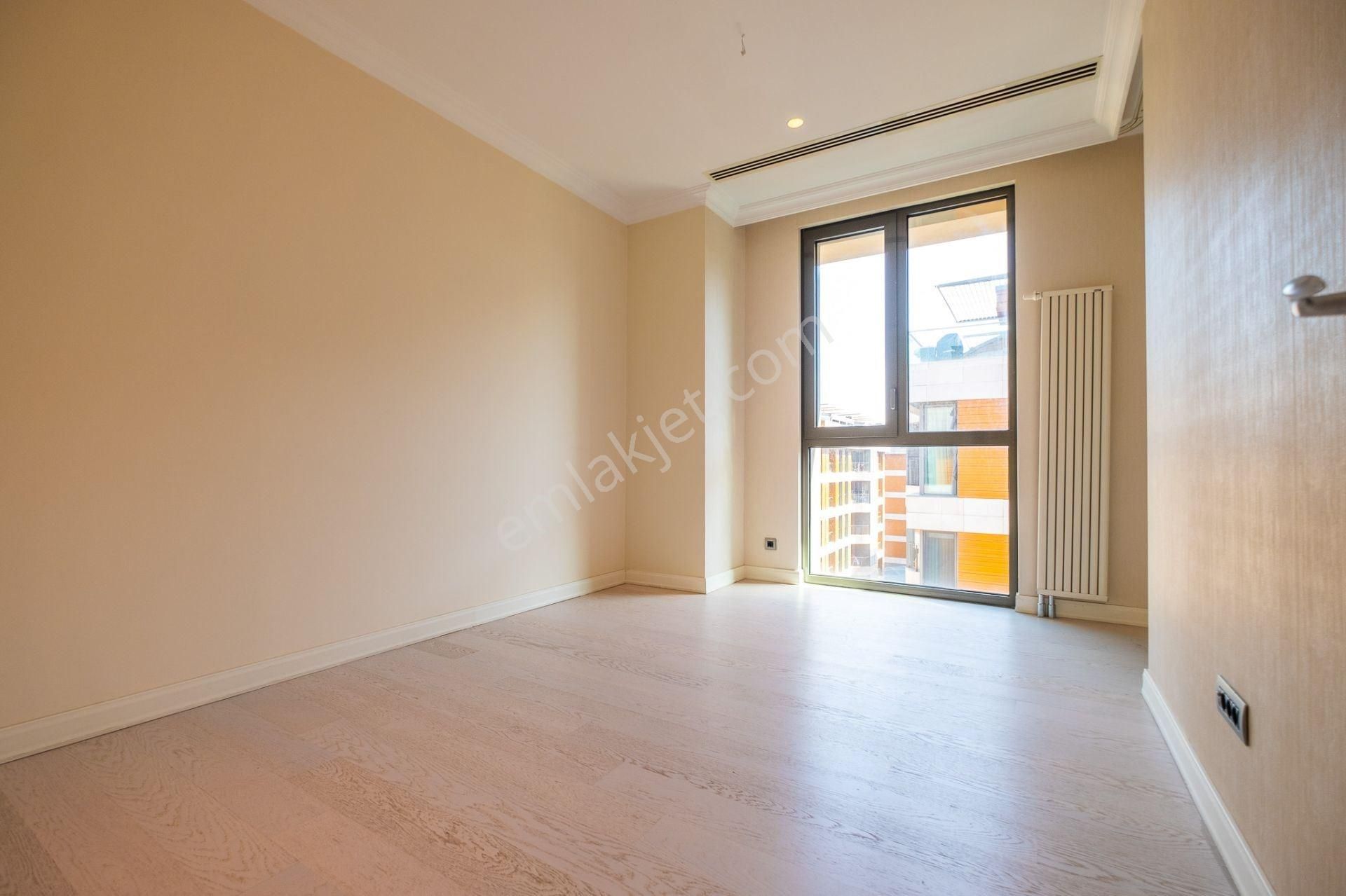 Dağıstan Gayrimenkulden Koru Floryada Göl Ve Deniz Manzaralı 5+2 - Görsel 20