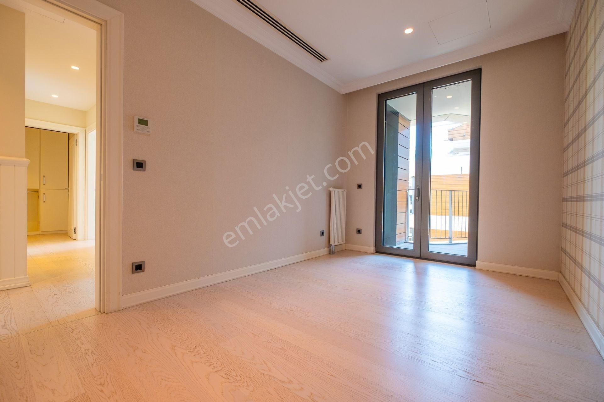 Dağıstan Gayrimenkulden Koru Floryada Göl Ve Deniz Manzaralı 5+2 - Görsel 17