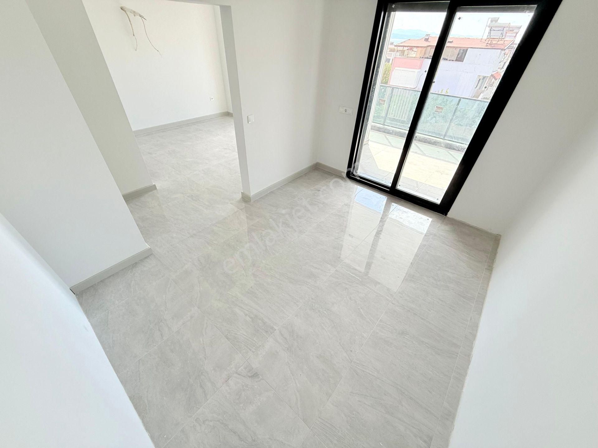 ▶ ▶ Akçay Körfez'den Denize 200 Mt Akıllı Ev Sistemli 7+1 Sıfır Satılık Müstakil Villa - Görsel 16