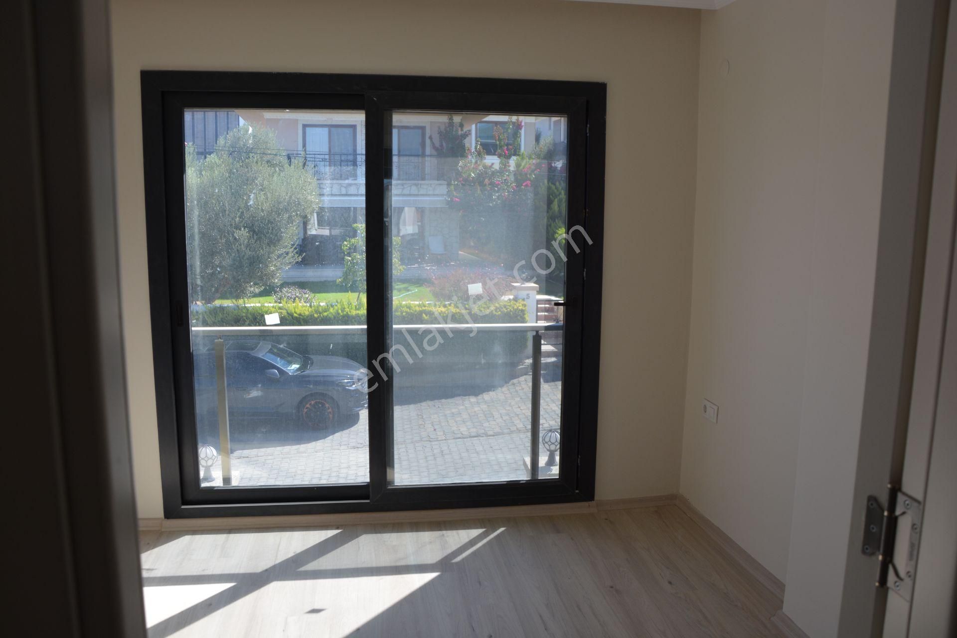 Çeşme Reisdere'de 2+2 Satılık Villa - Görsel 11