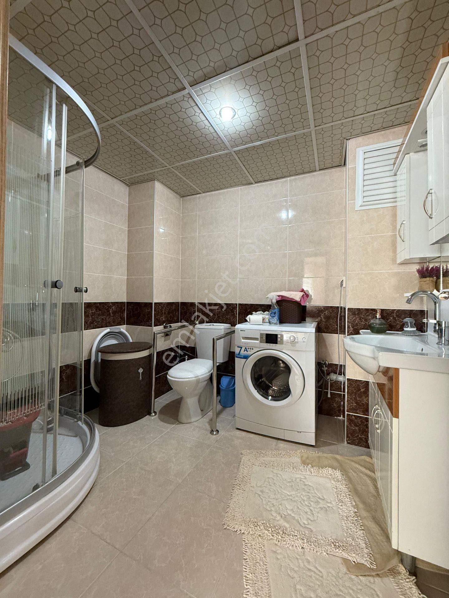 Bağcı Cad. Paraleli Ebeveyn Banyolu Çift Balkonlu 140 M2 - Görsel 29