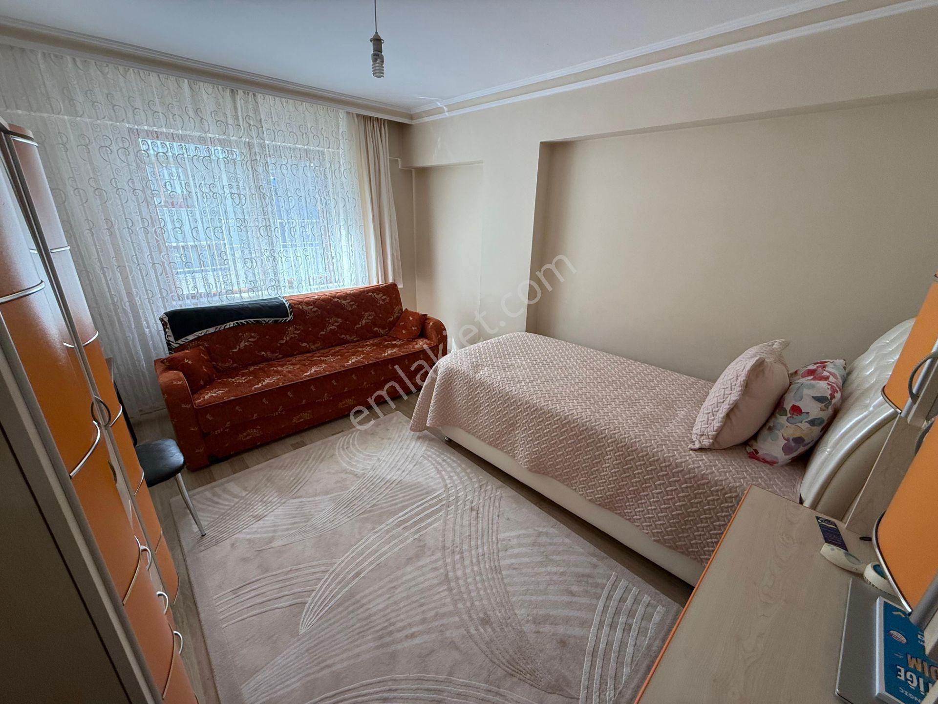 Bağcı Cad. Paraleli Ebeveyn Banyolu Çift Balkonlu 140 M2 - Görsel 12