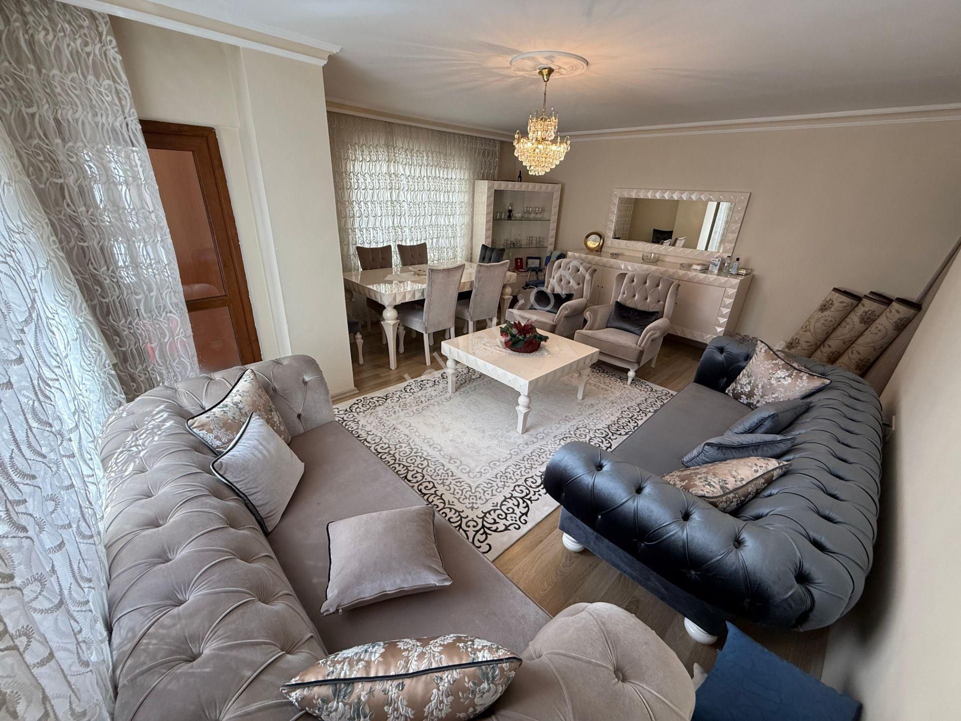 Bağcı Cad. Paraleli Ebeveyn Banyolu Çift Balkonlu 140 M2 - Görsel 8